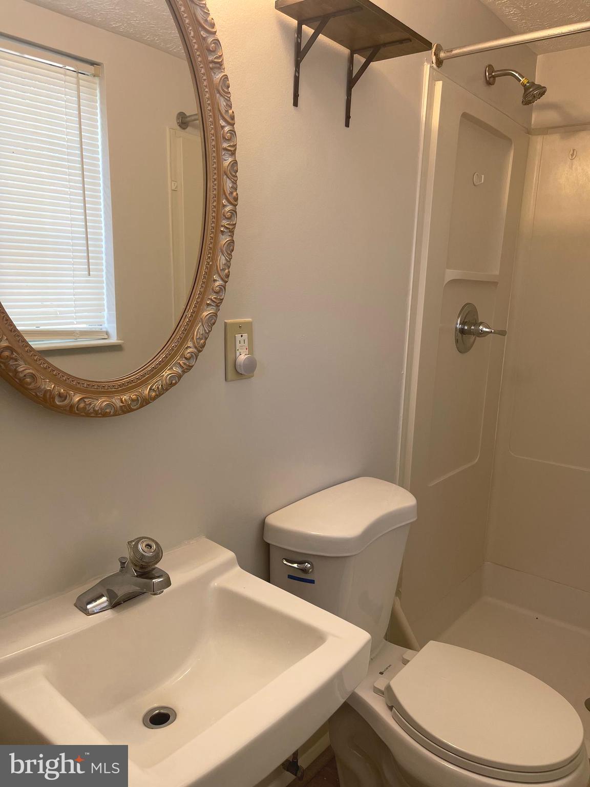 QUINCE ORCHARD MANOR - Residential Lease