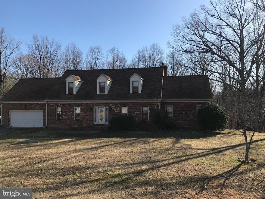 Single Family, 3 bedroom, 3.5 bath, colonial on 3.7 acres. Formal living & dining room, 2 fireplaces, master bedroom on main level with full bath. Two bedrooms on upper level, both have large sitting rooms - feels like 4. Eat-In kitchen & Deck. Finished walk-out basement w/wet bar, full bath, game/exercise room & laundry room. Oversized (heated) 2 car garage