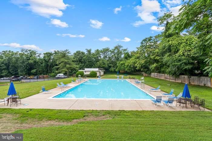 THE FAIRMONT 5601 CONDO - Residential