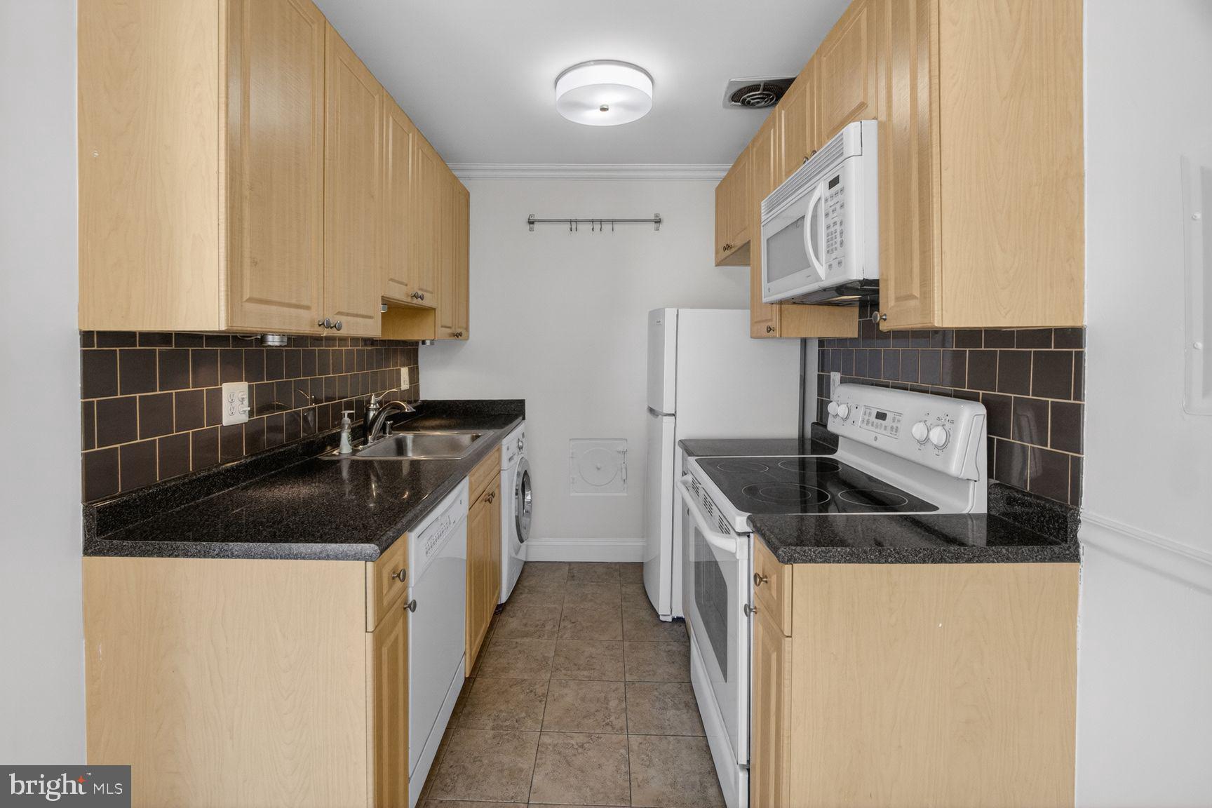 THE FAIRMONT 5601 CONDO - Residential