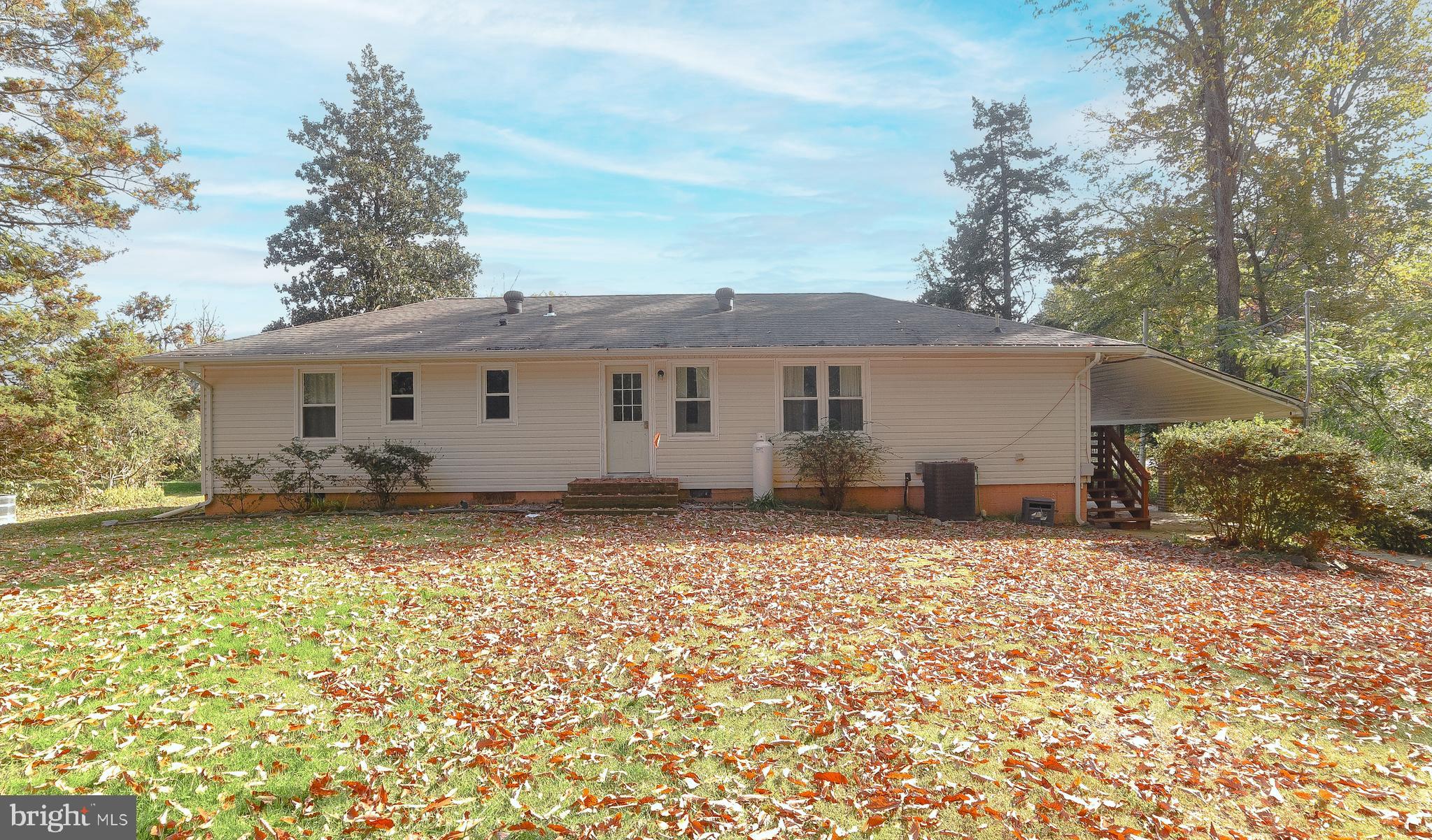 TOWN CREEK - Residential Lease