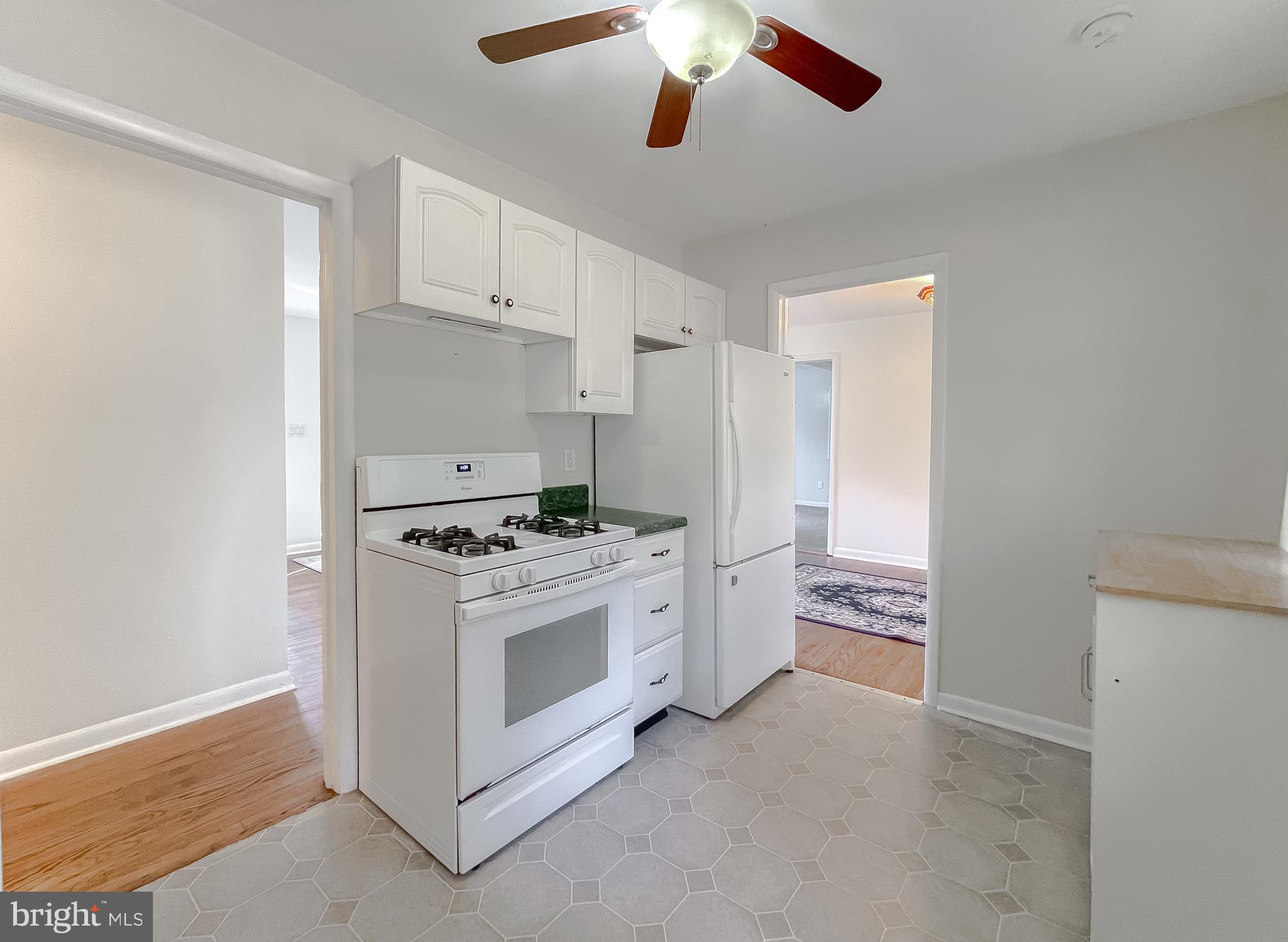 TOWN CREEK - Residential Lease