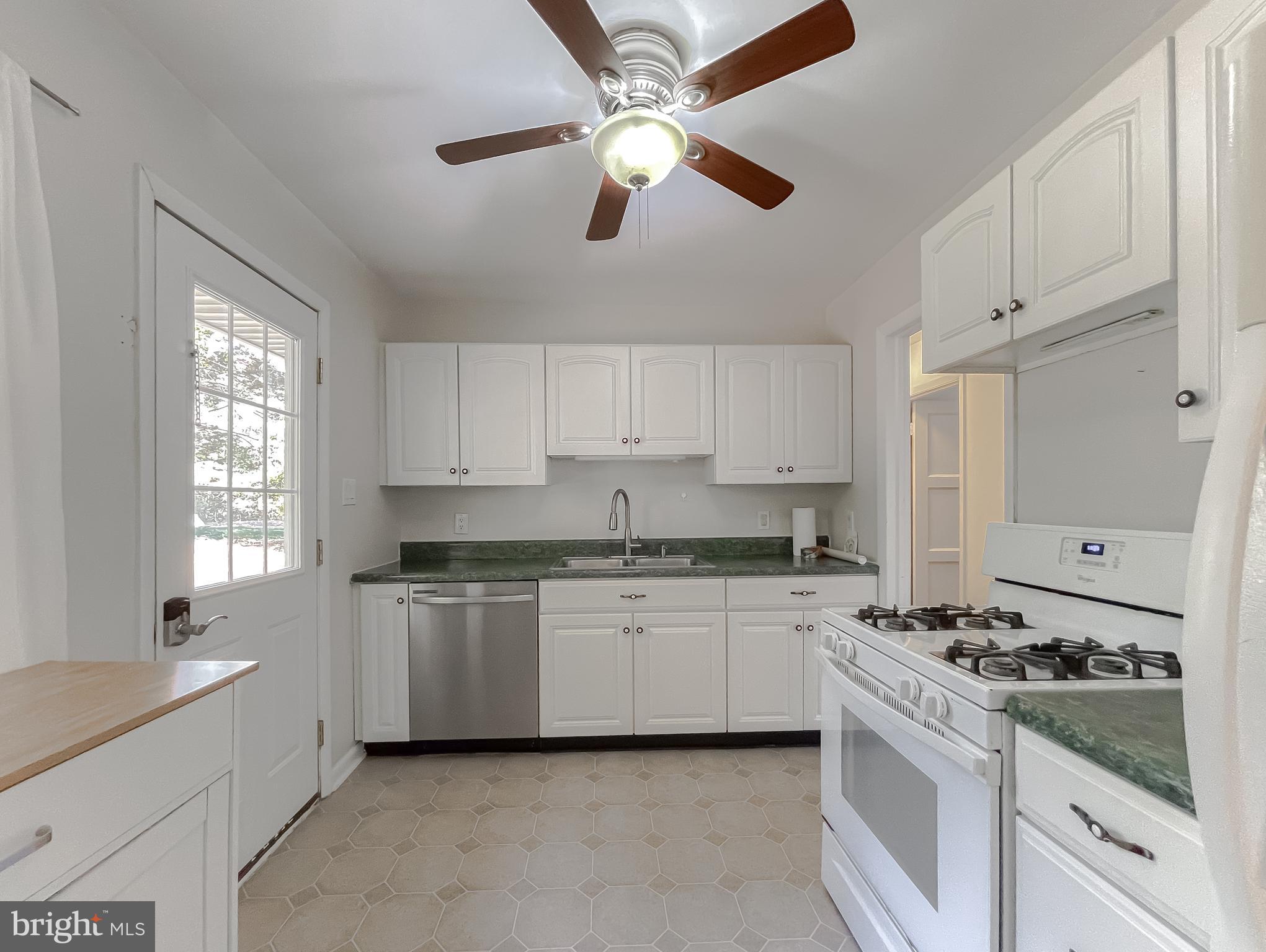 TOWN CREEK - Residential Lease