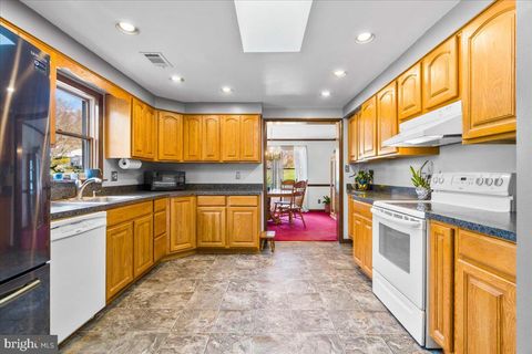 Tiny photo for 6114 Elaine Drive, BRADDOCK HEIGHTS, MD 21714 (MLS # MDFR2078994)