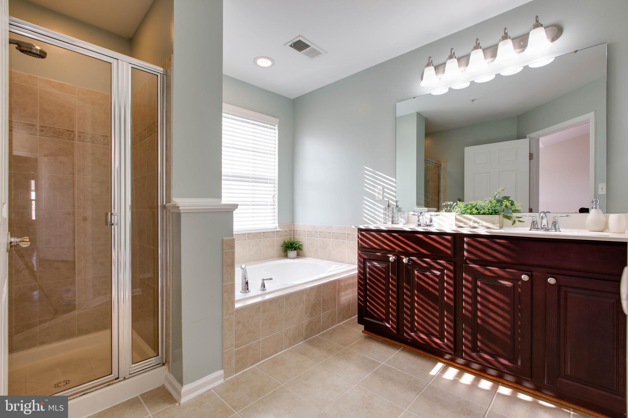 VILLAGE TOWNS - Residential