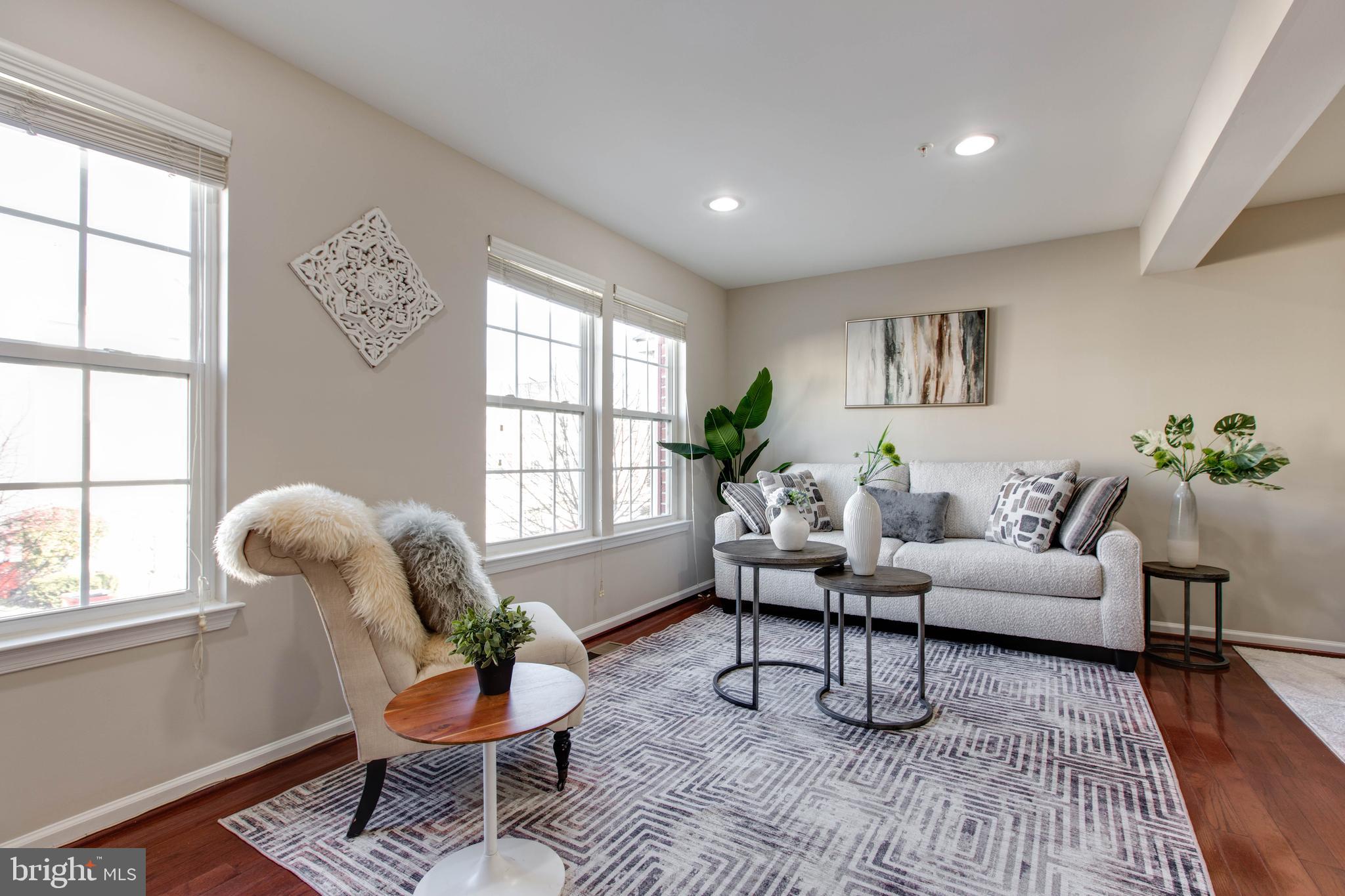 VILLAGE TOWNS - Residential