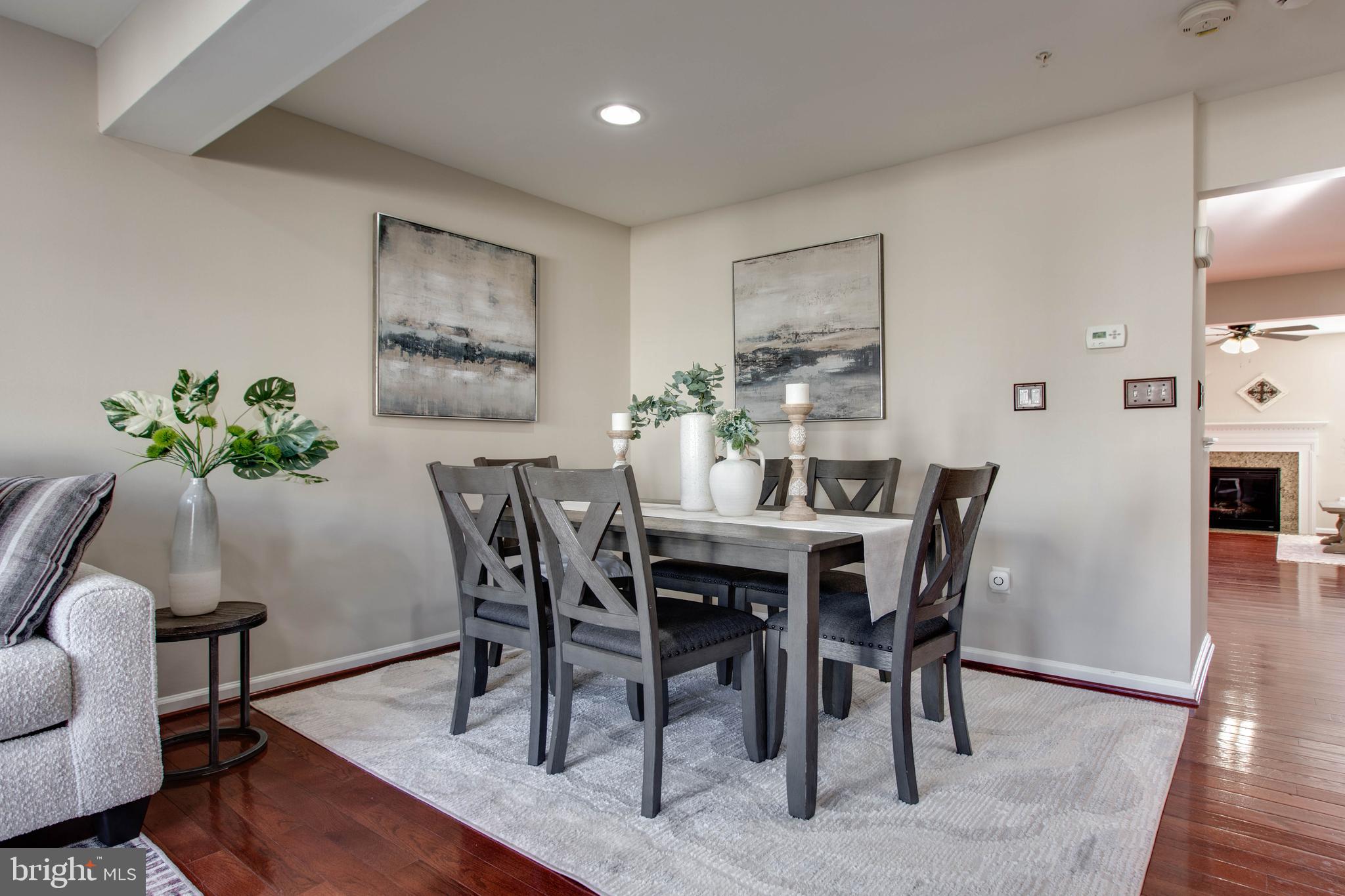 VILLAGE TOWNS - Residential