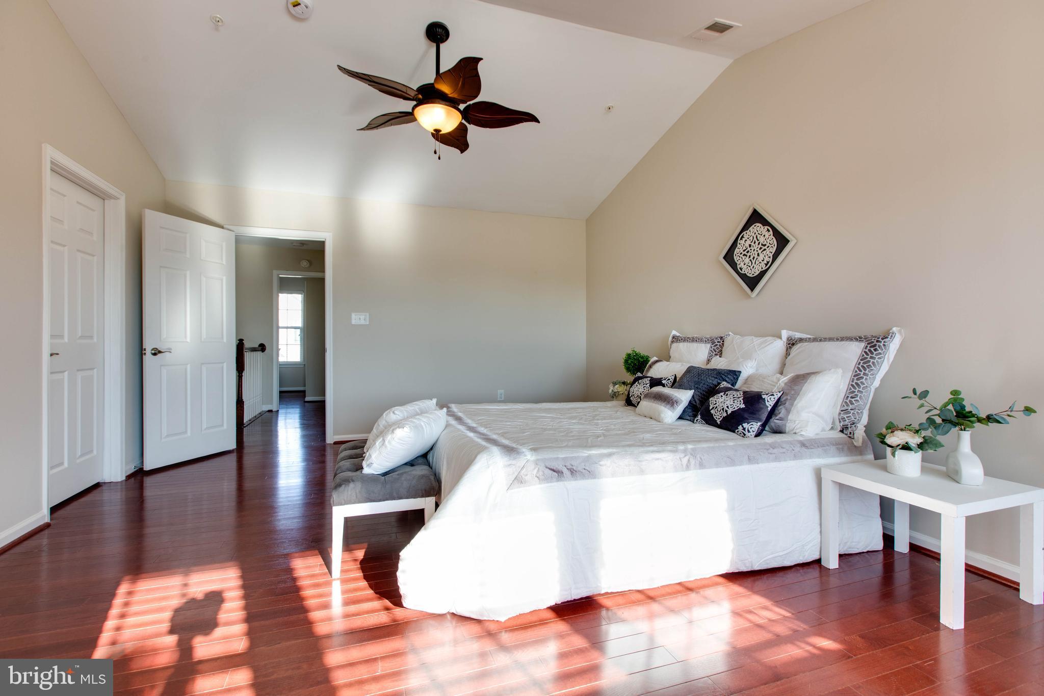 VILLAGE TOWNS - Residential