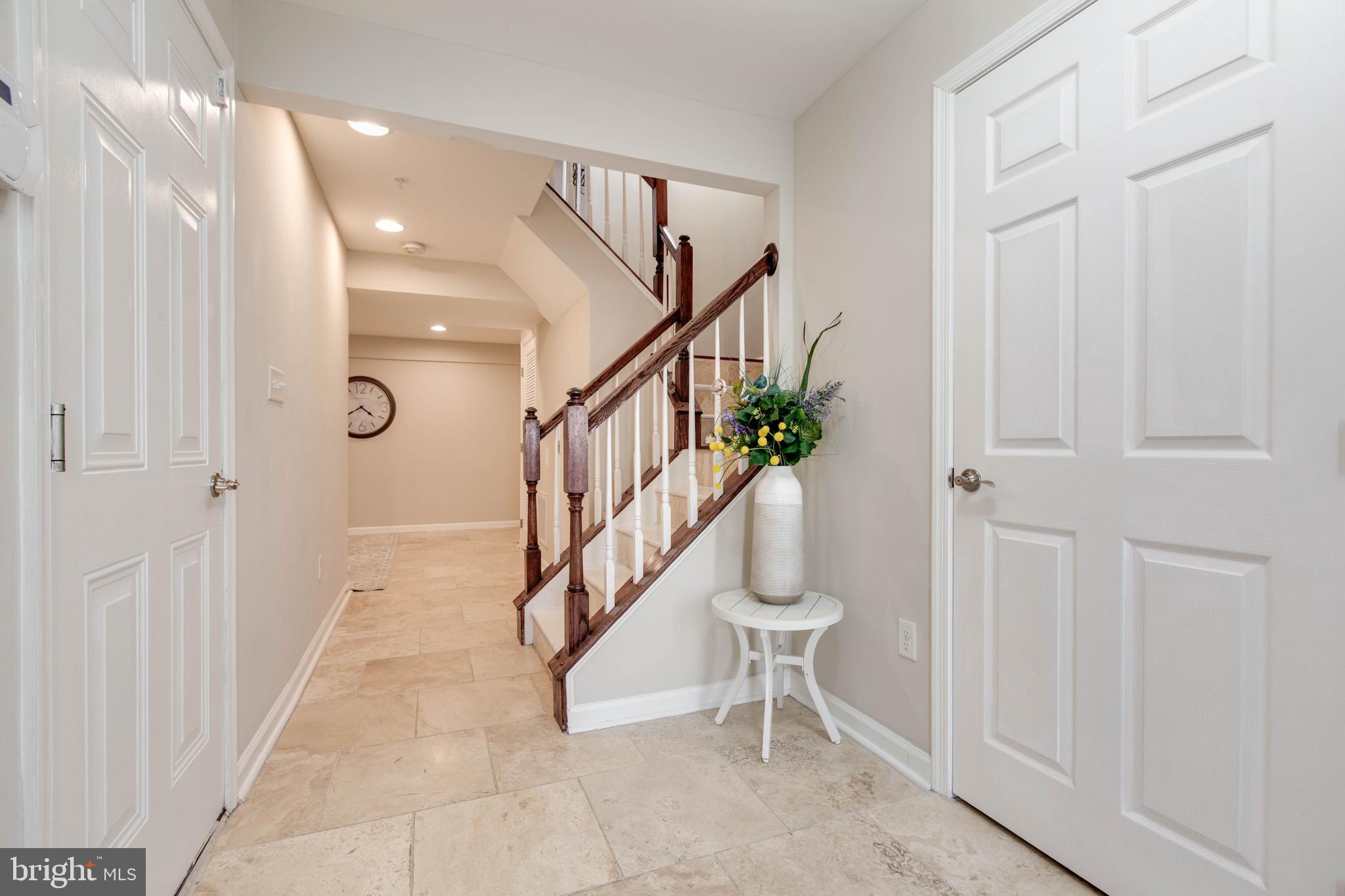 VILLAGE TOWNS - Residential