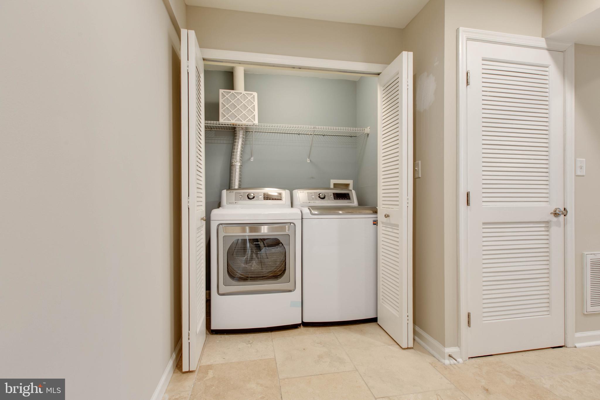 VILLAGE TOWNS - Residential