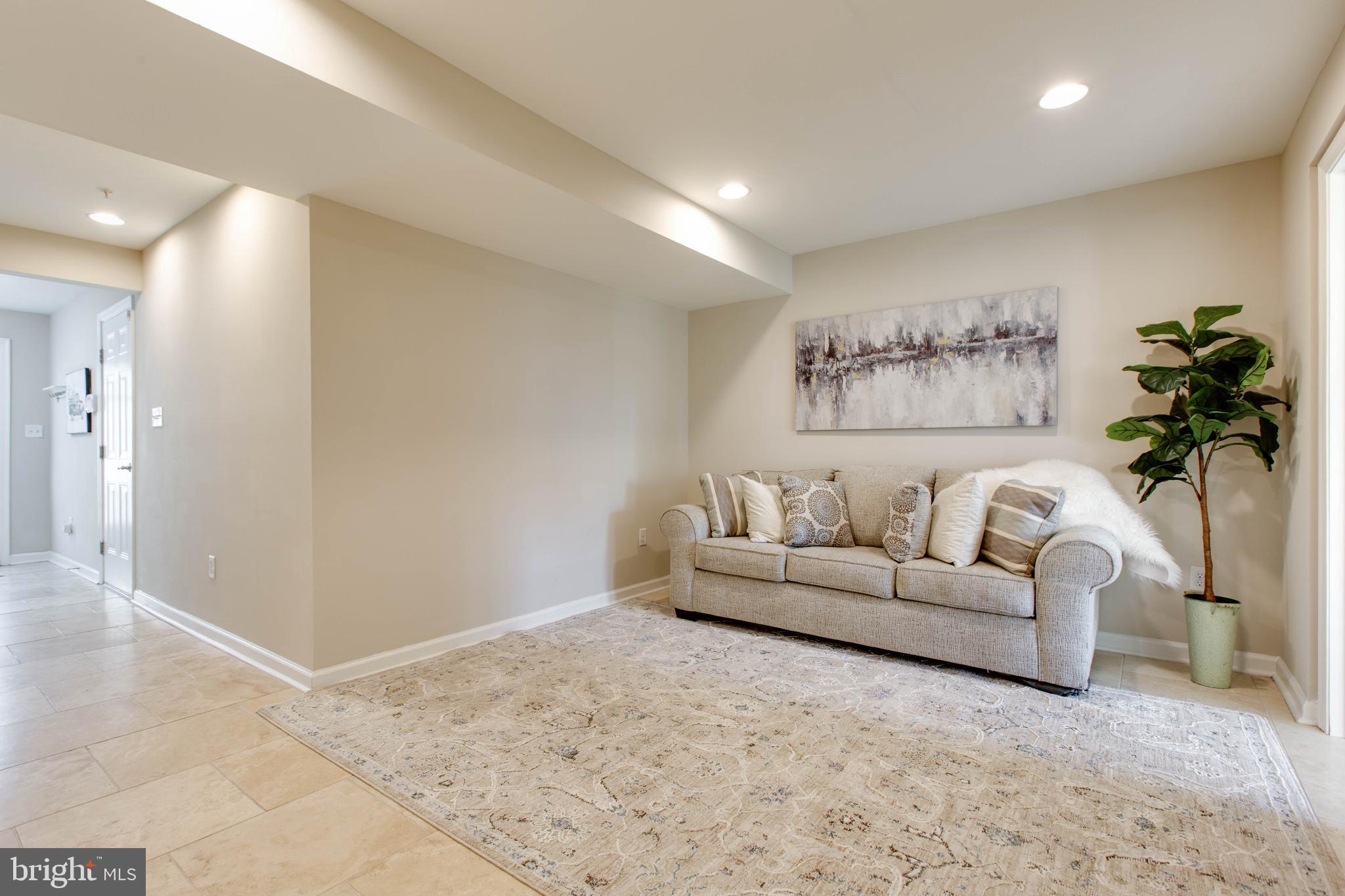 VILLAGE TOWNS - Residential