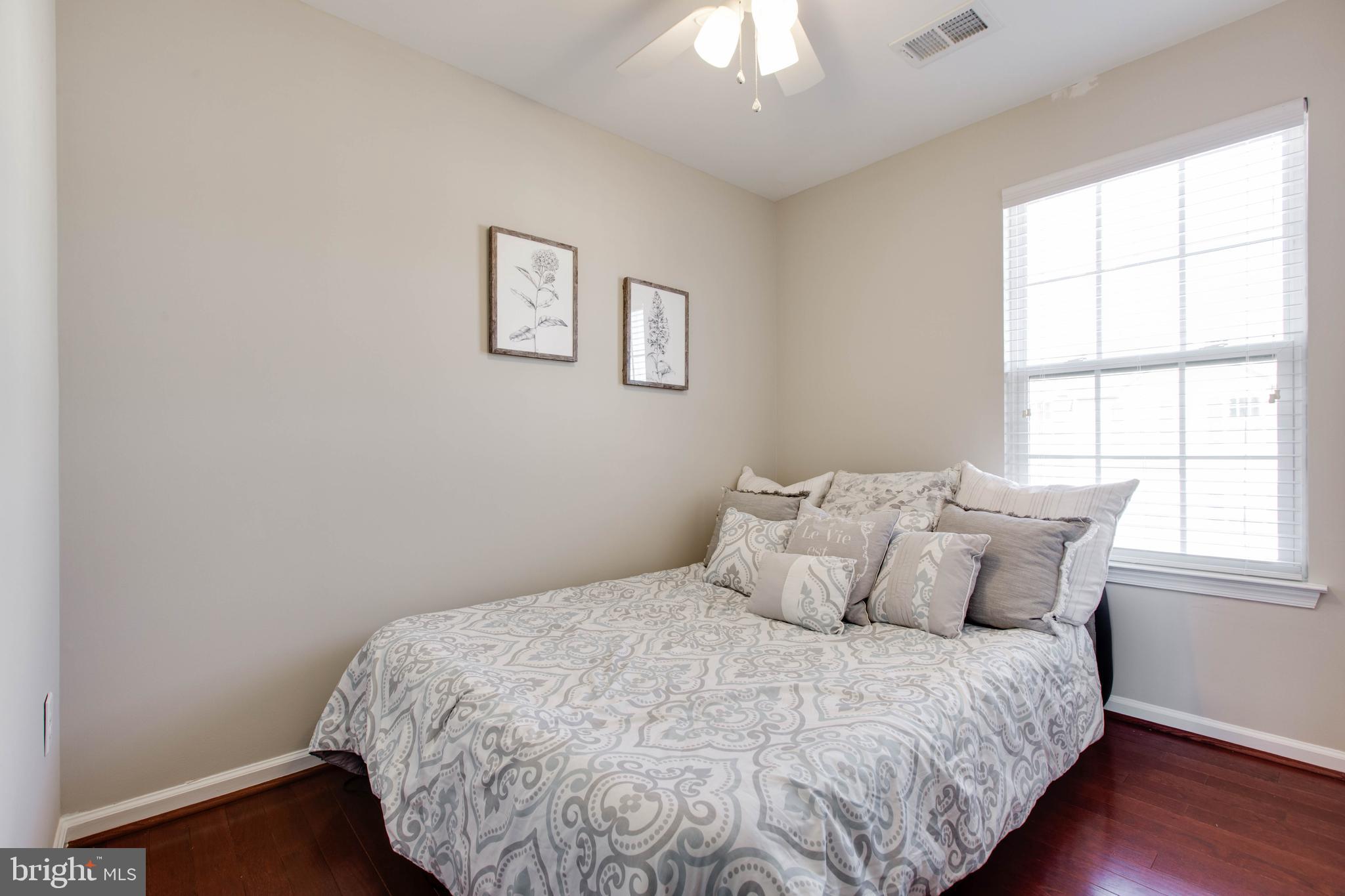 VILLAGE TOWNS - Residential