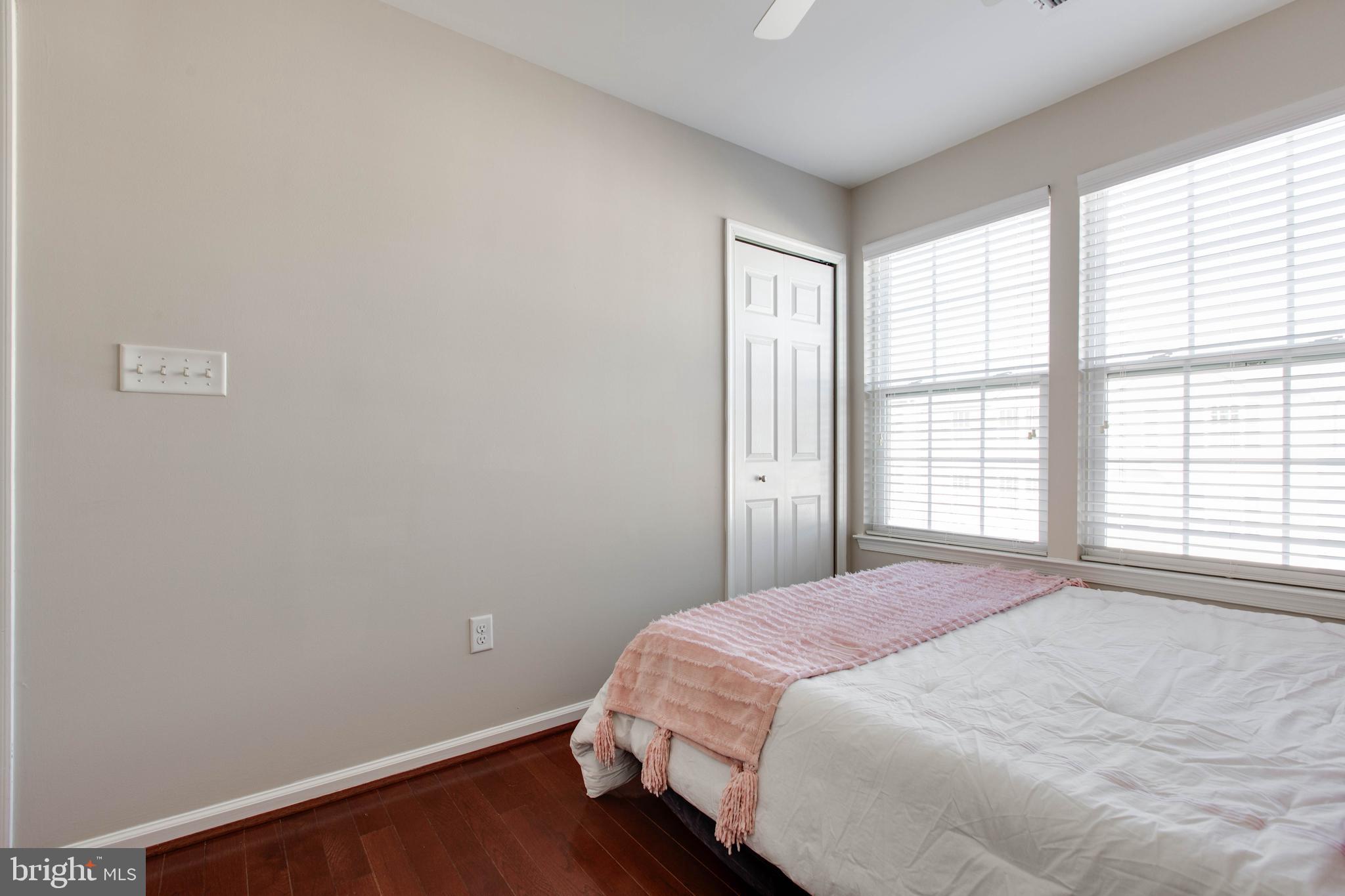 VILLAGE TOWNS - Residential