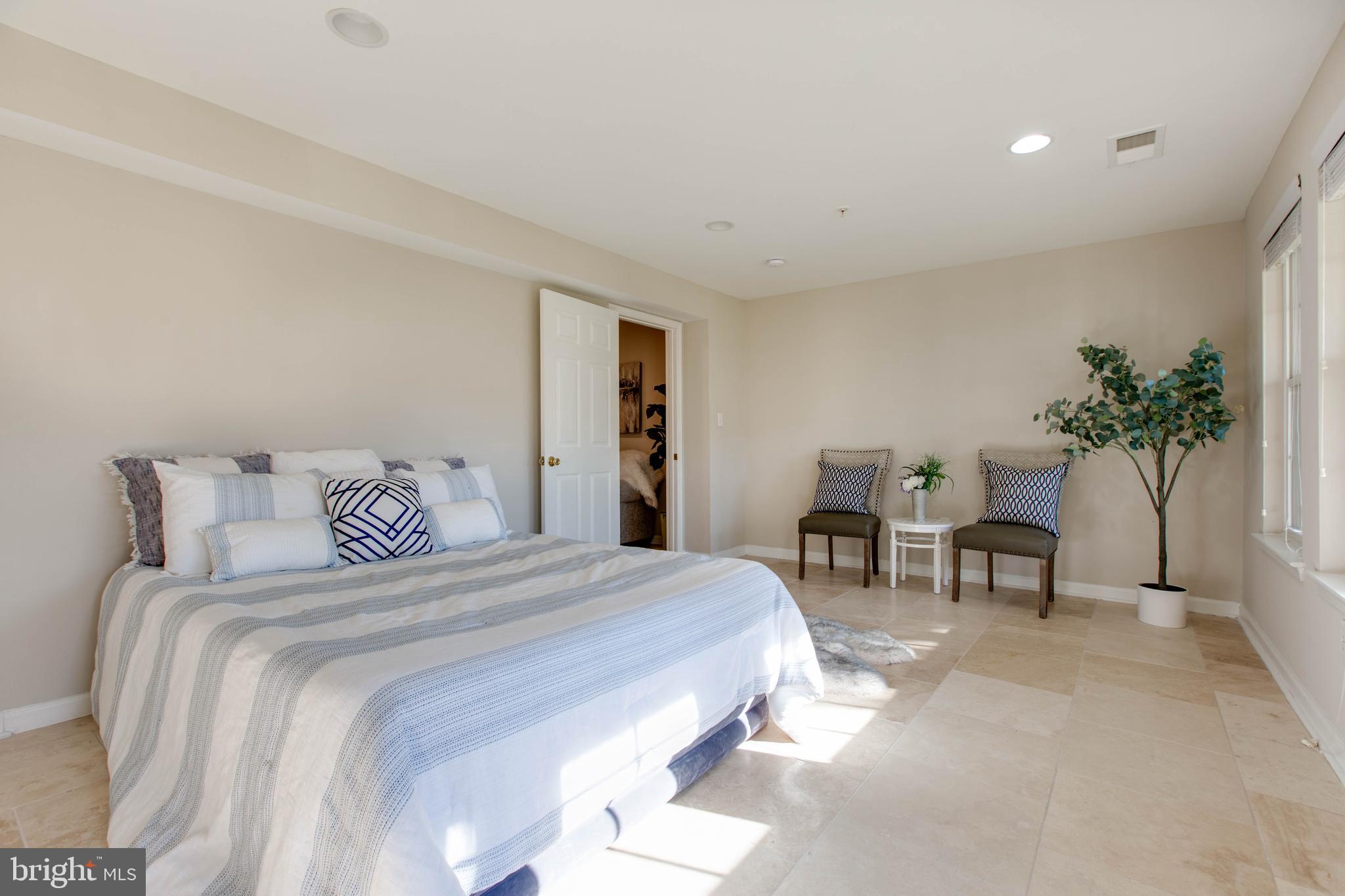 VILLAGE TOWNS - Residential