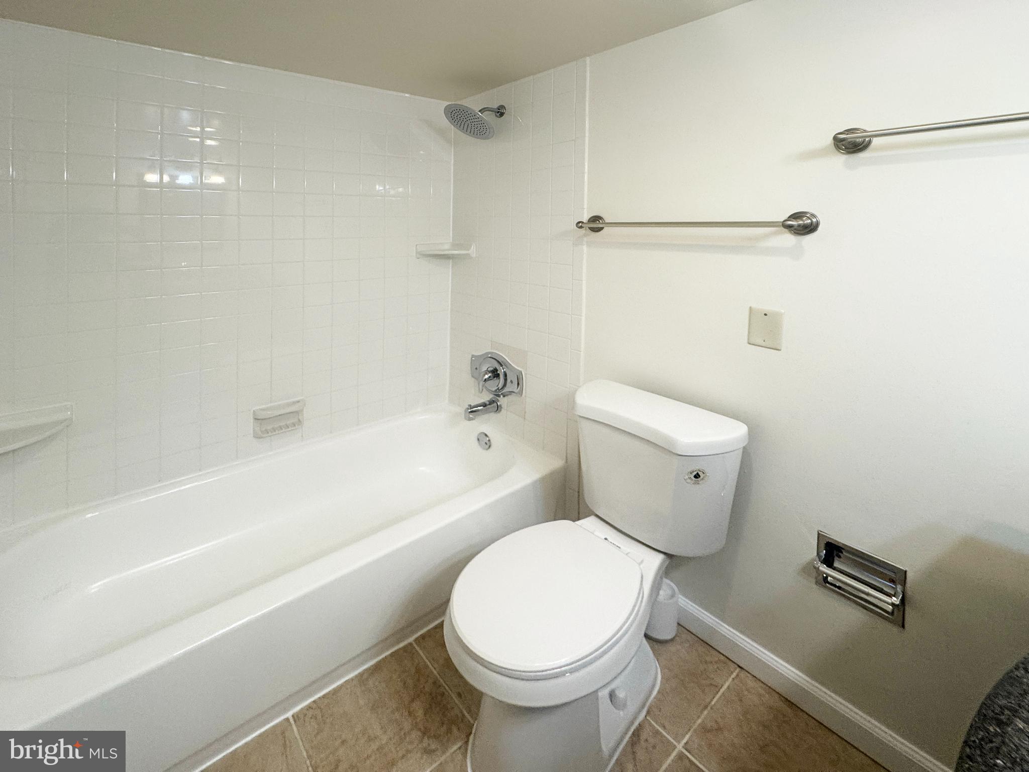 WATERGATE AT LANDMARK - Residential