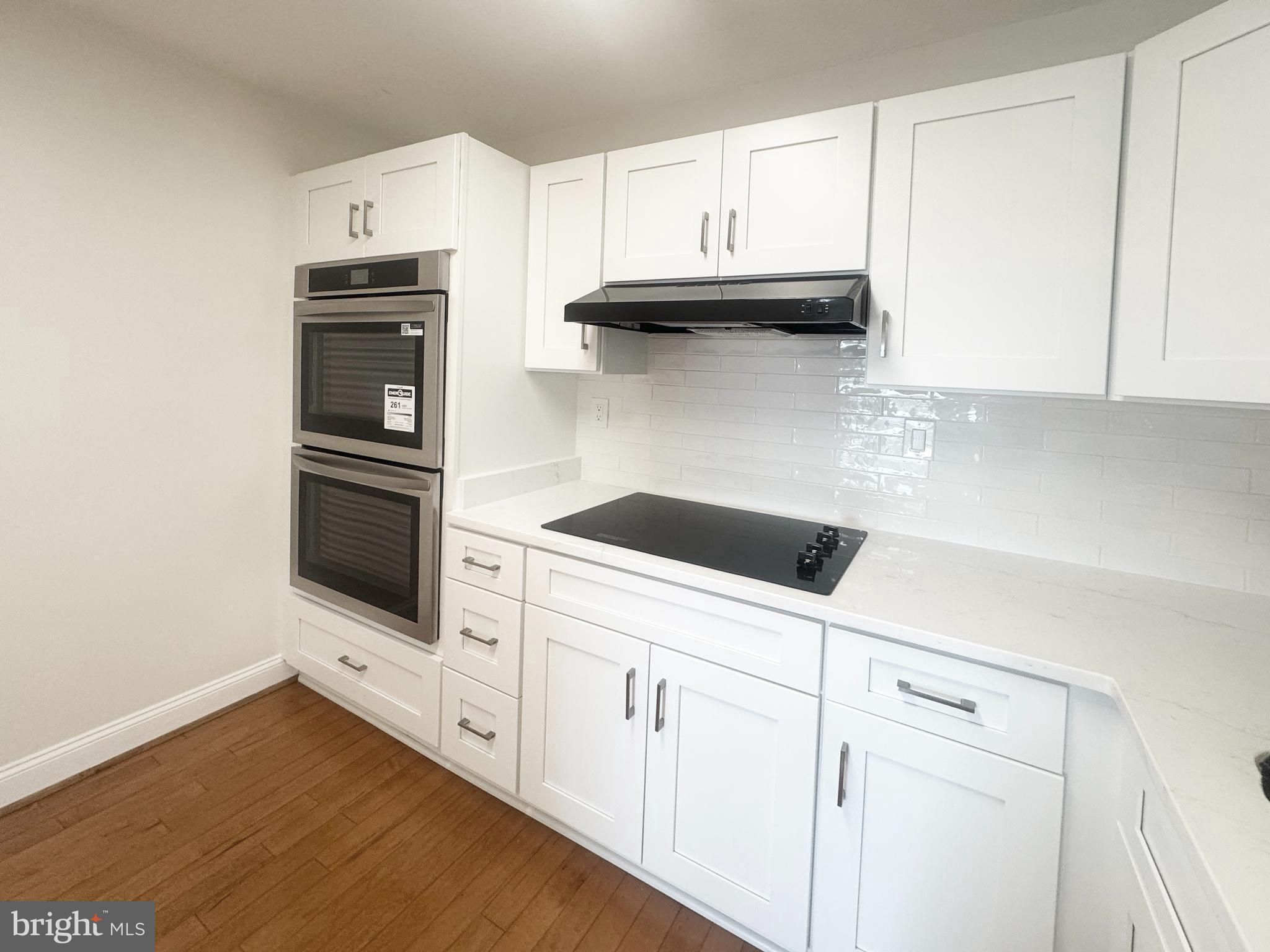 WATERGATE AT LANDMARK - Residential