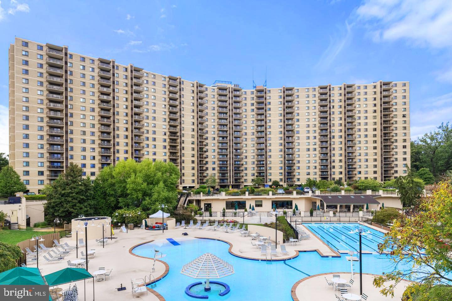 WATERGATE AT LANDMARK - Residential