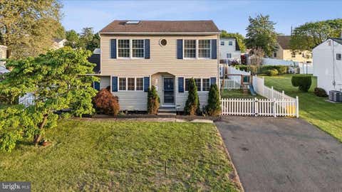 Homes For Sale - 93 Elton Avenue<br/> HAMILTON, NJ 08620