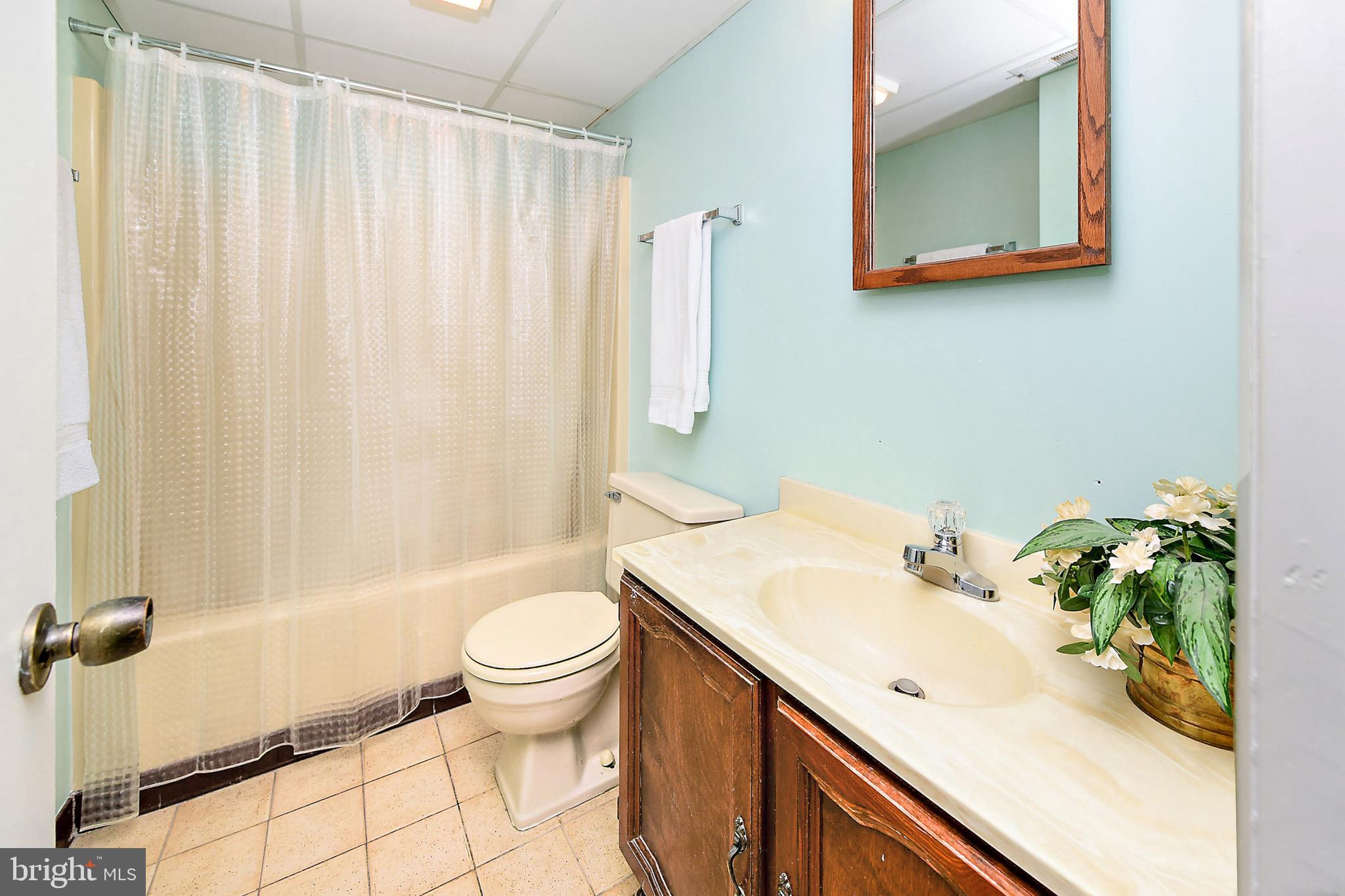 HITCHENS & TRIMPER - Residential