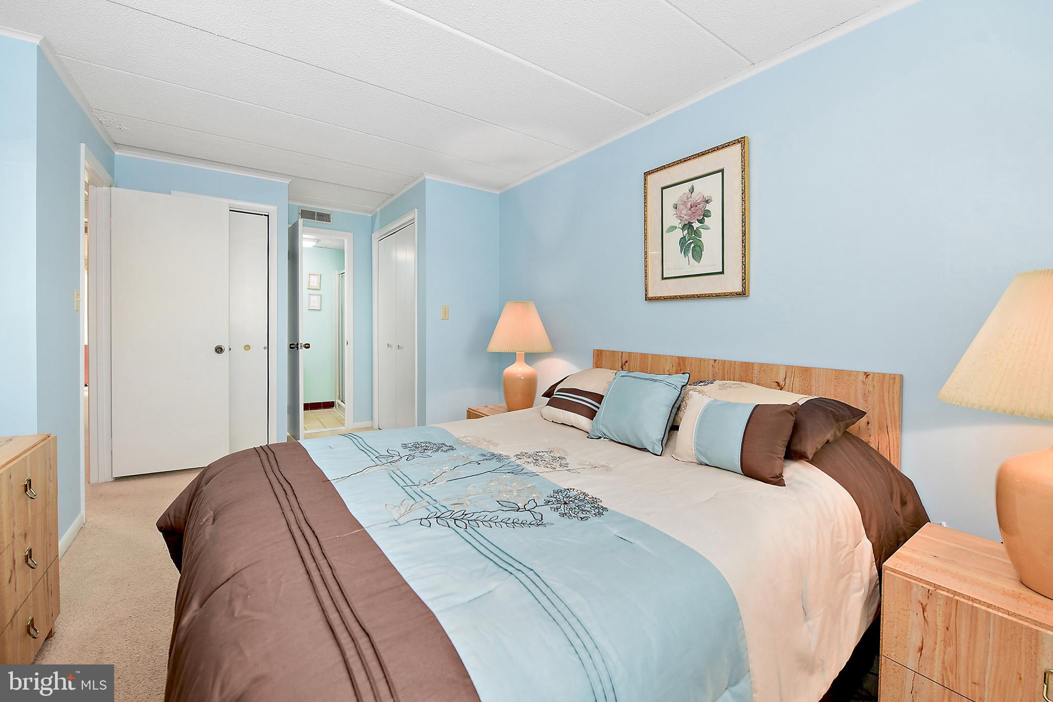 HITCHENS & TRIMPER - Residential