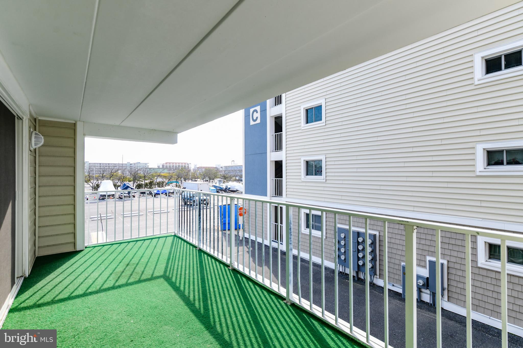 HITCHENS & TRIMPER - Residential