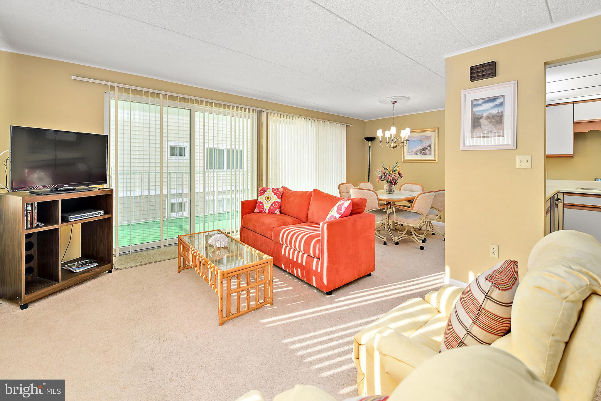 HITCHENS & TRIMPER - Residential