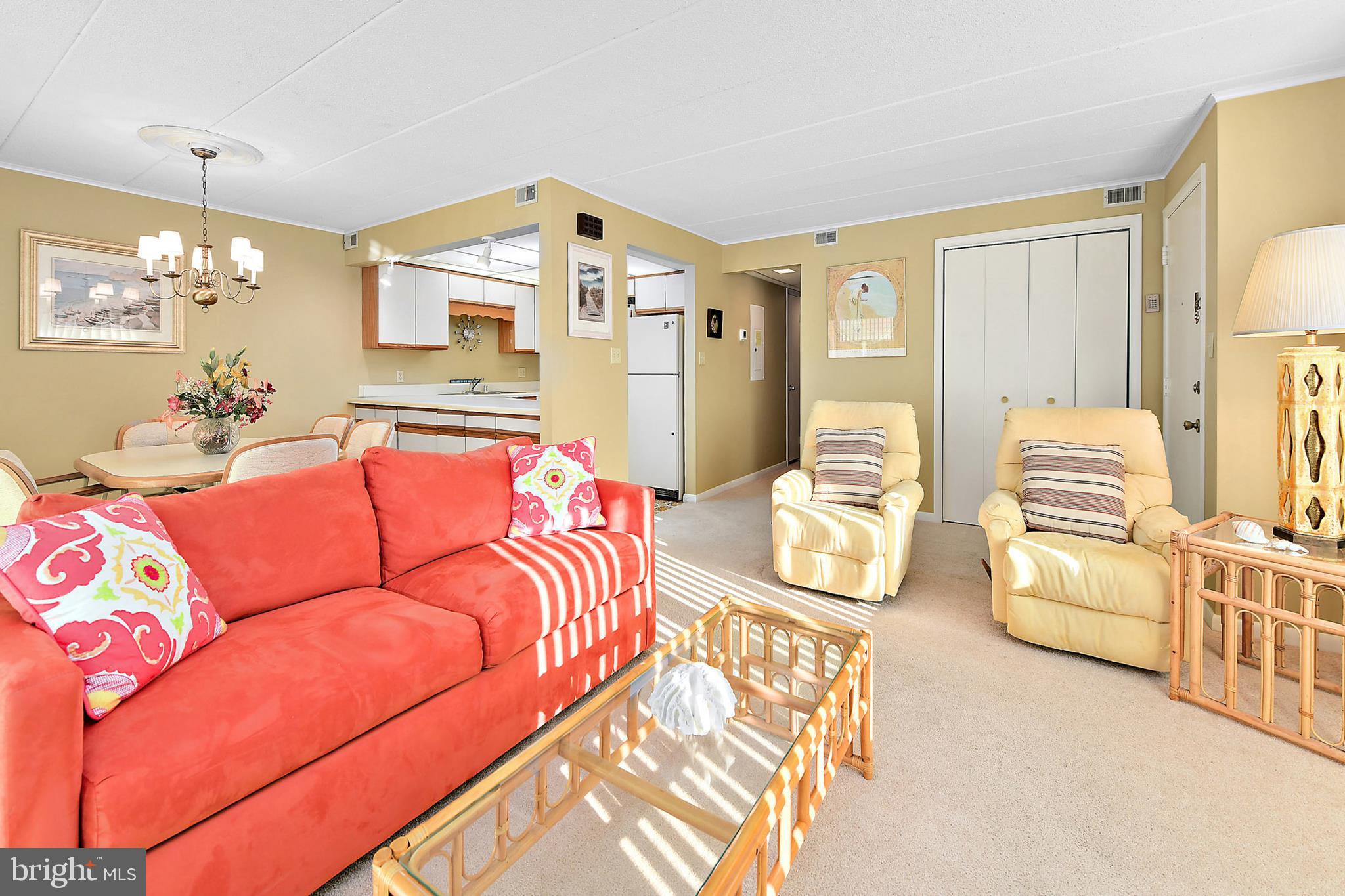 HITCHENS & TRIMPER - Residential