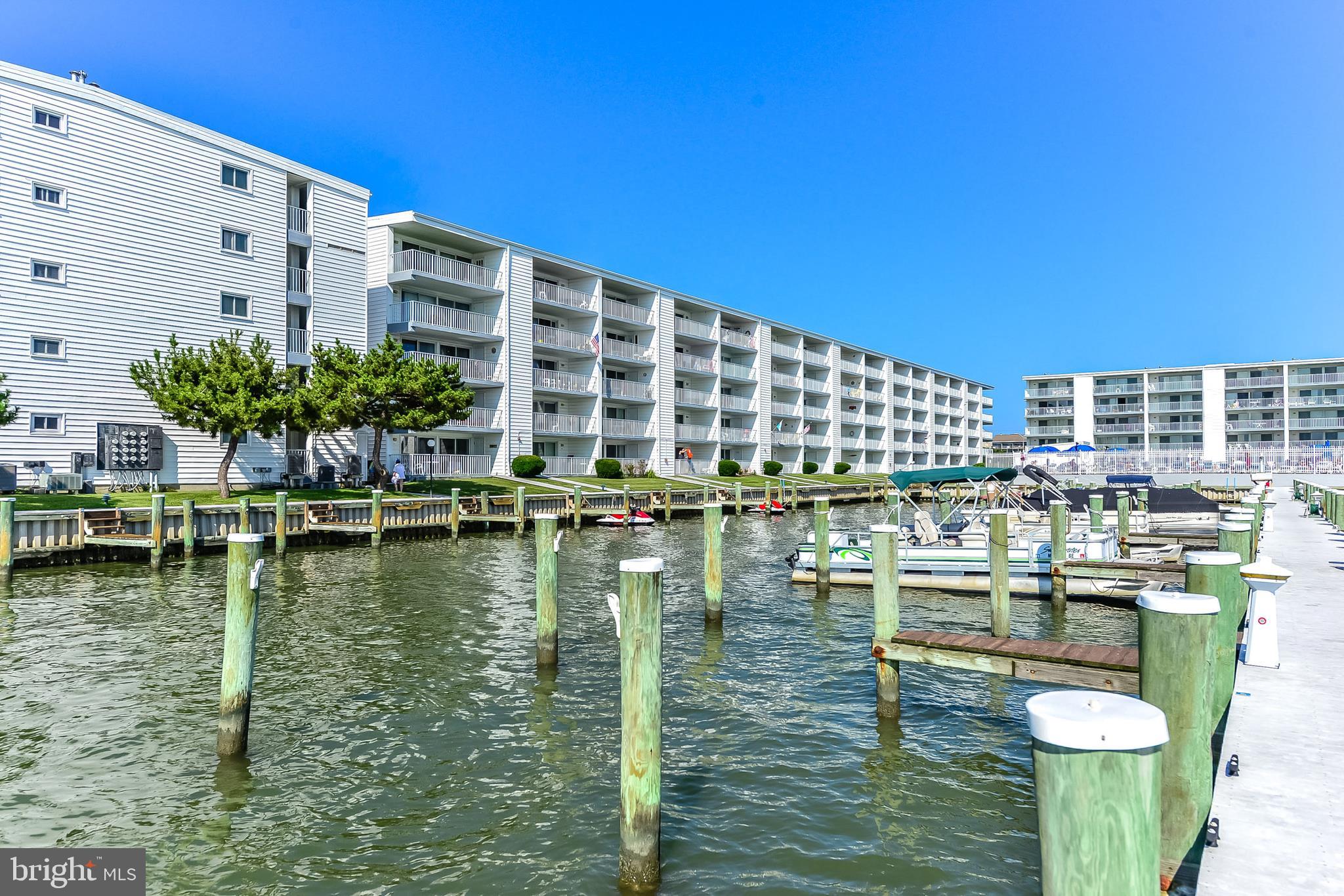 HITCHENS & TRIMPER - Residential