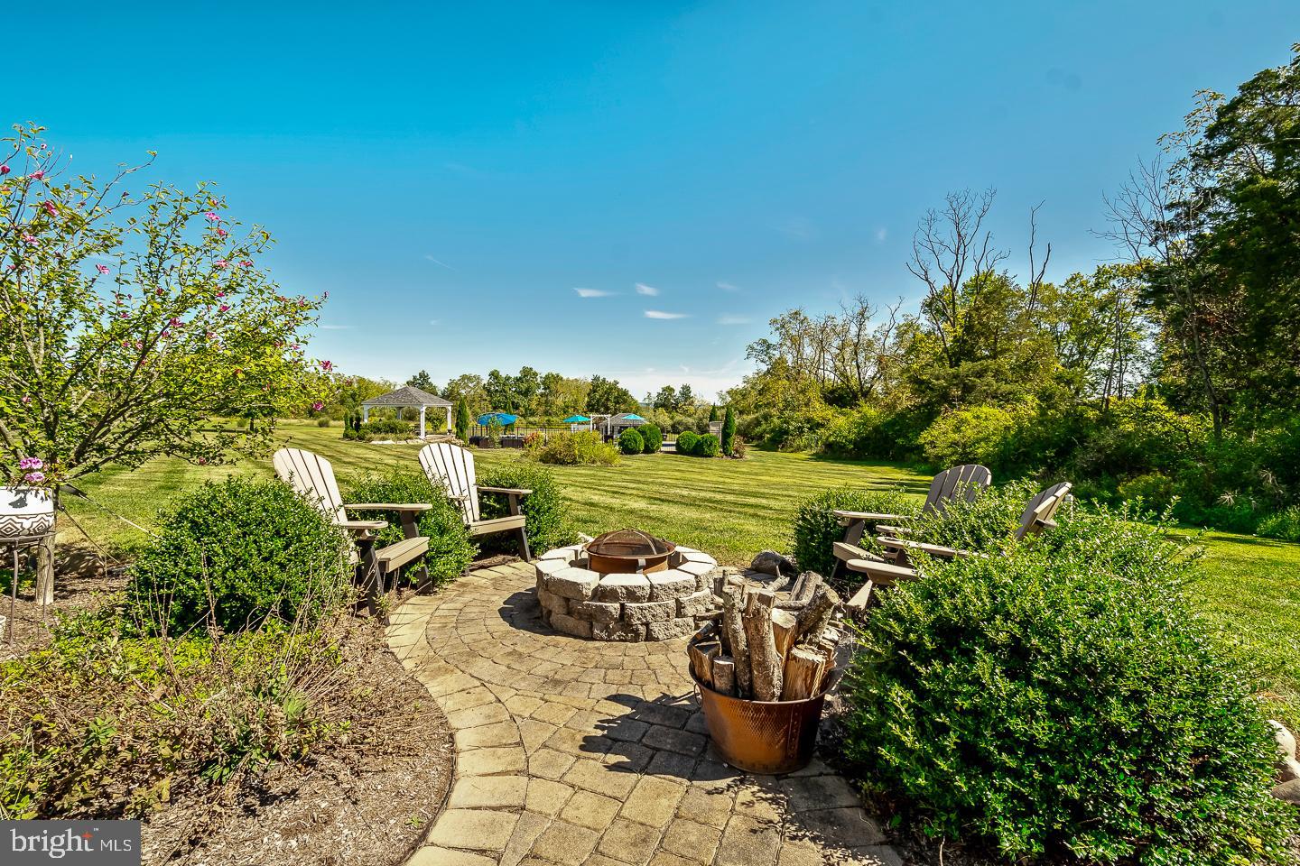 BERKSHYRE RIDGE - Residential