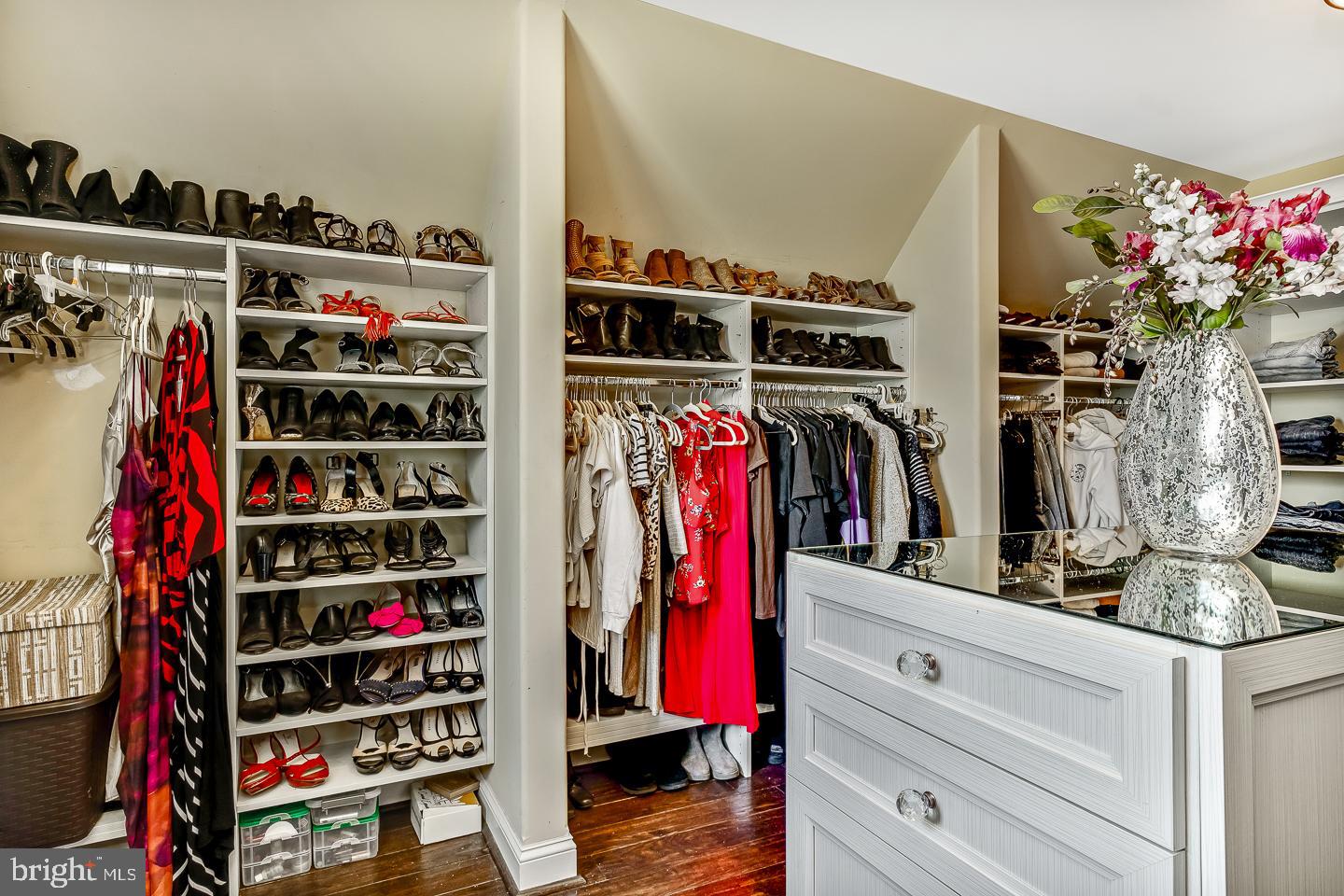 BERKSHYRE RIDGE - Residential