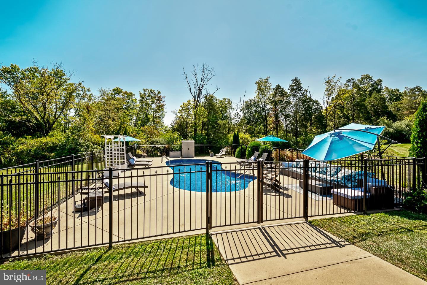 BERKSHYRE RIDGE - Residential