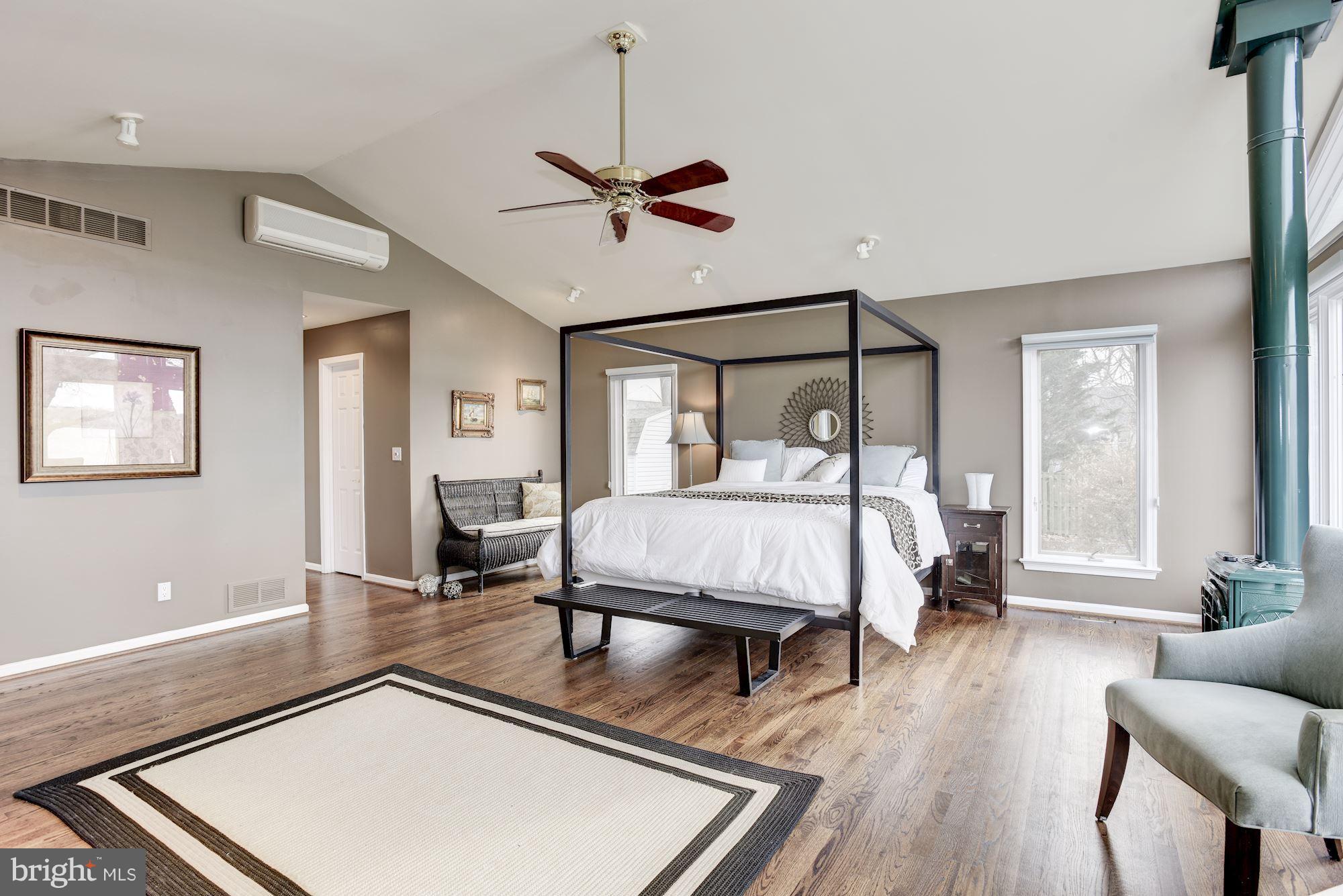 SHADY SIDE - Residential