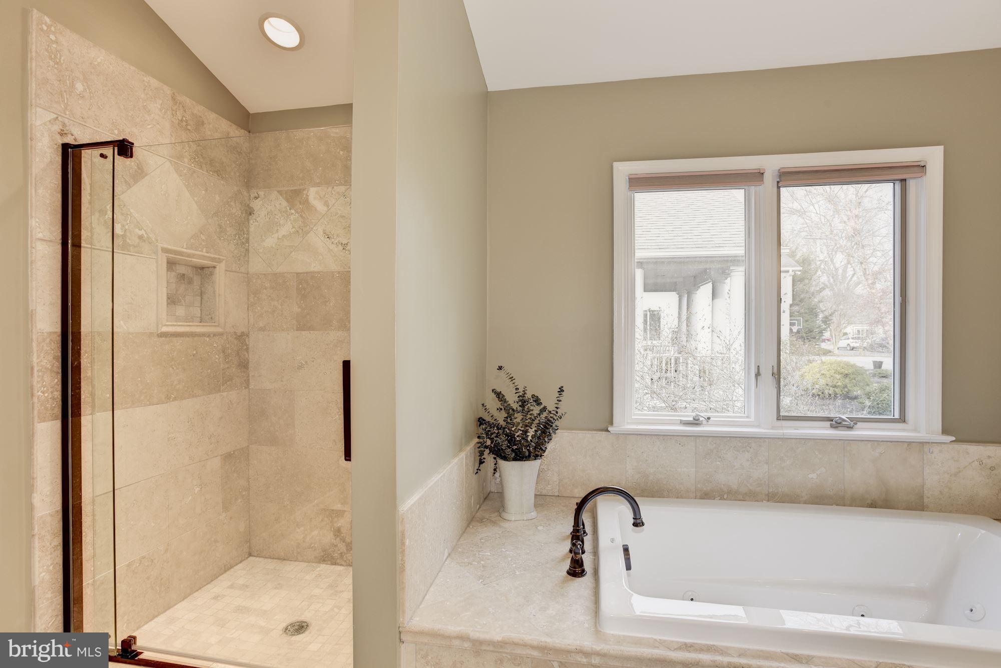 SHADY SIDE - Residential