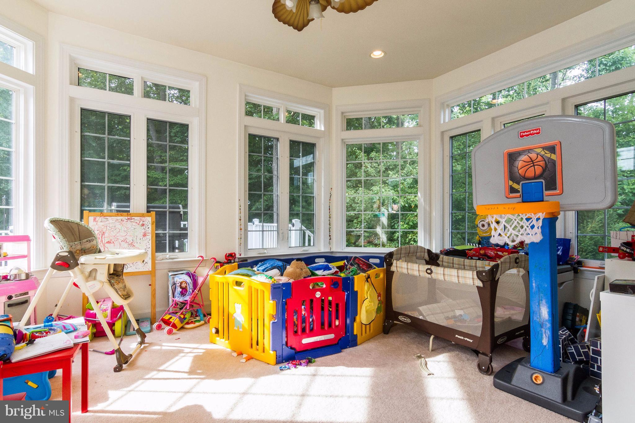 MALVERN CHASE - Residential Lease