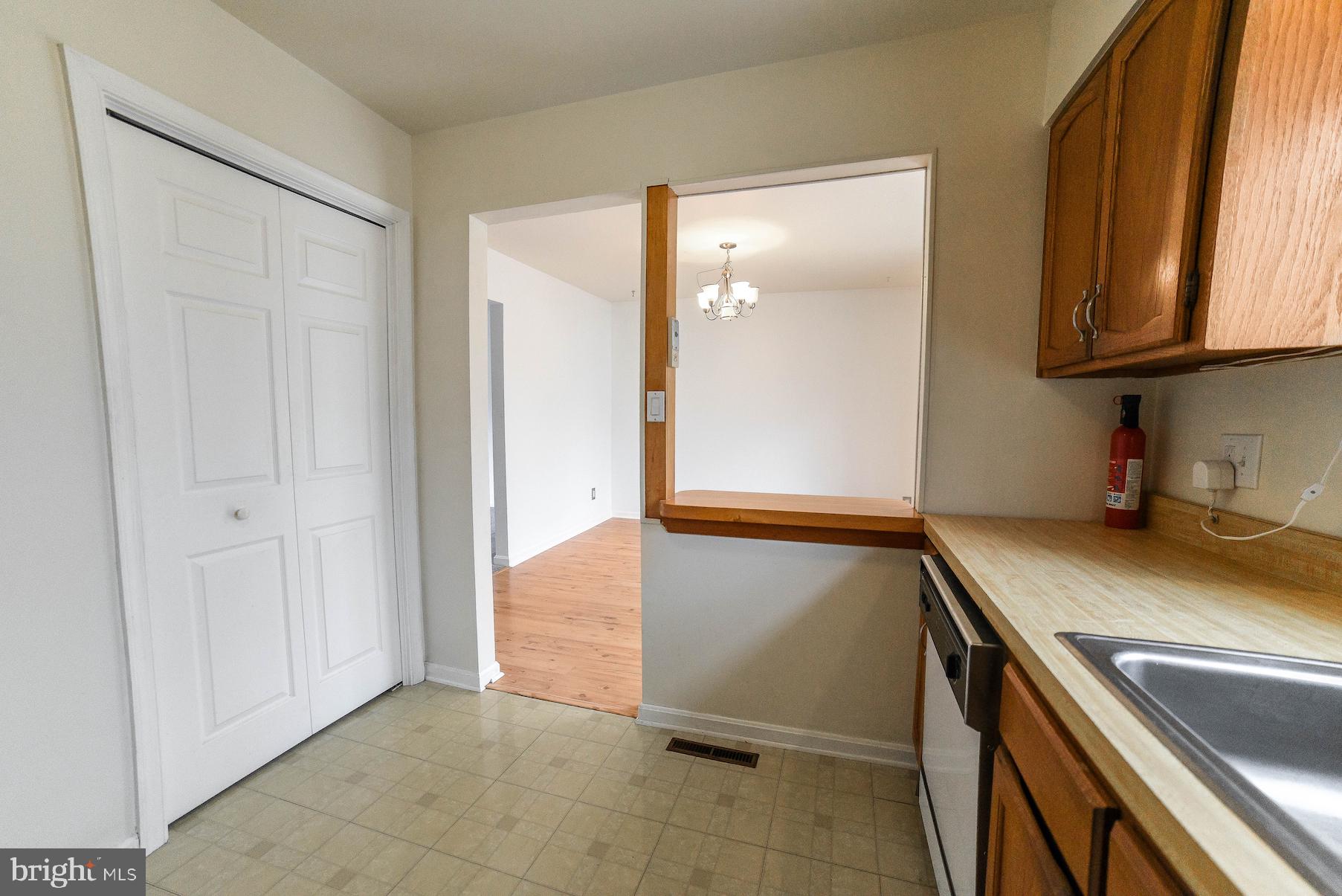 SPRING VALLEY - Residential