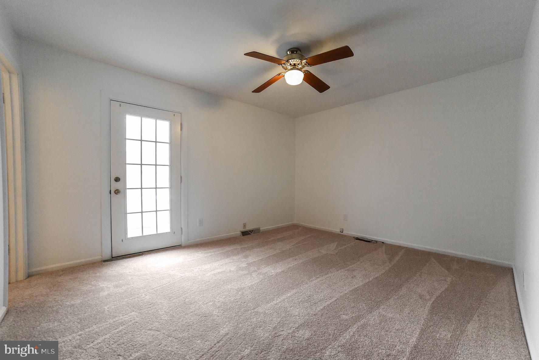 SPRING VALLEY - Residential