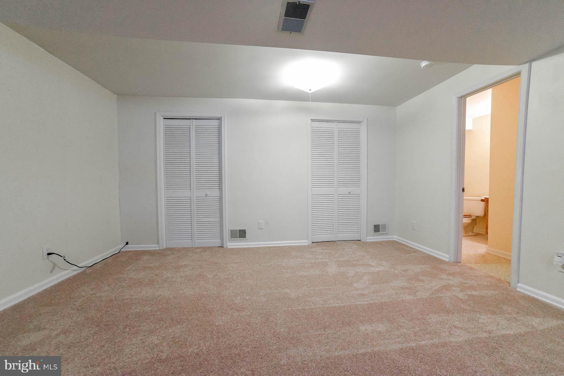 SPRING VALLEY - Residential