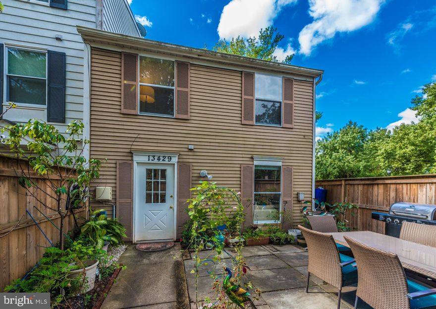 Just the best of BOTH world's is TOWN HOME- No hassles of single family, No condo fees- This value home is in great location, rental market, next to shopping complex with BUS proximity. 2 Bed, 1.5 bath -1120 sq.ft has front patio serving healthy out door fun. Enter the home left is your coat closet, family room leading to kitchen passing by powder room. Kitchen open to dining area. Upstairs has one full bath accessible to both bed rooms, laundry inside the home, upstairs.  Corner lot gives you lot of privacy and comfort. Ample parking space on the side alley. Community swimming pool, tot lot, walking trails. This home facing the BEST direction bringing you good luck. Lovingly maintained - DONT WASTE your monthly payments on rentals. OFFER DEAD LINE December 4th-12-04-2020- I present all offers to seller EOD.