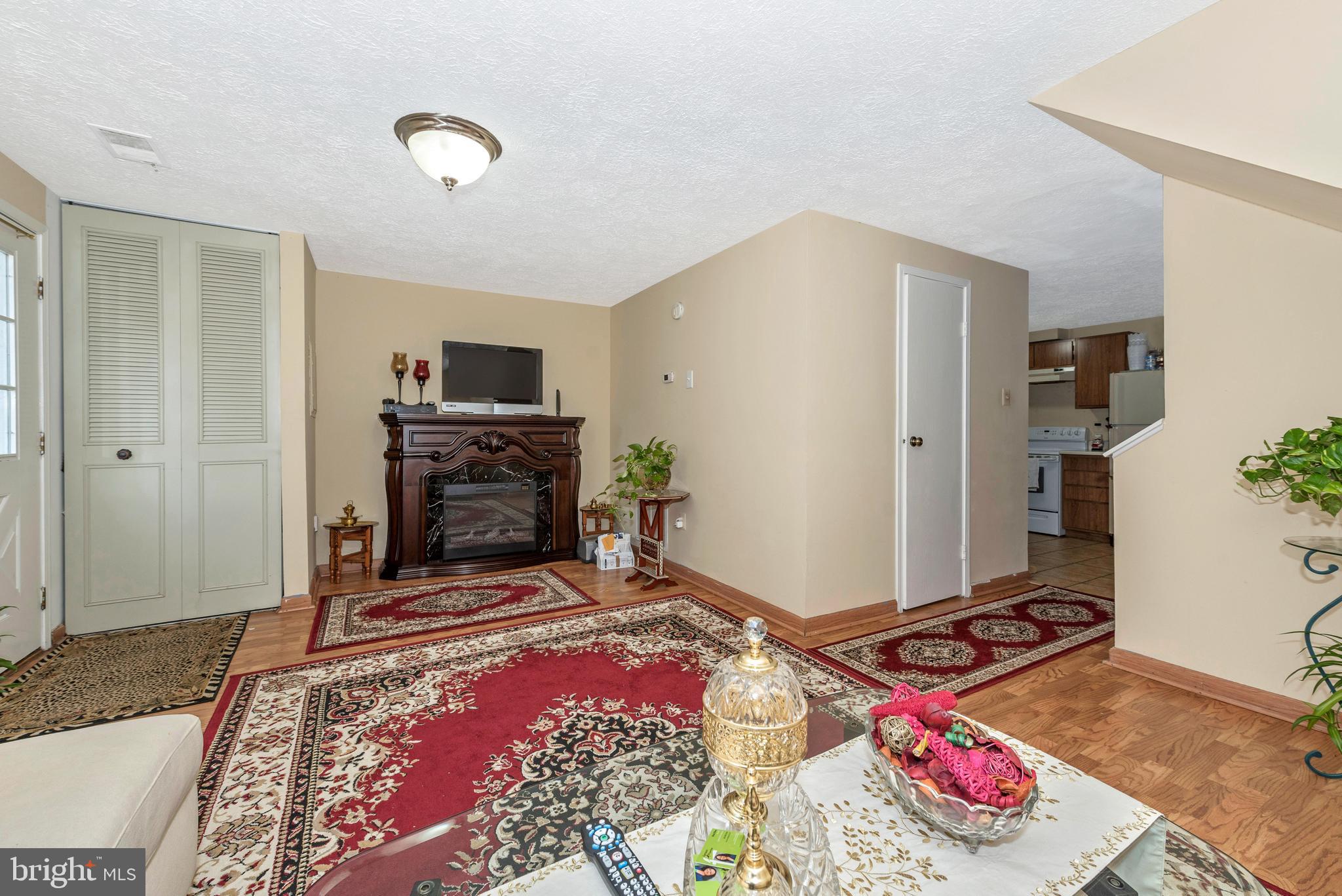 CHURCHILL TOWN SECTOR - Residential