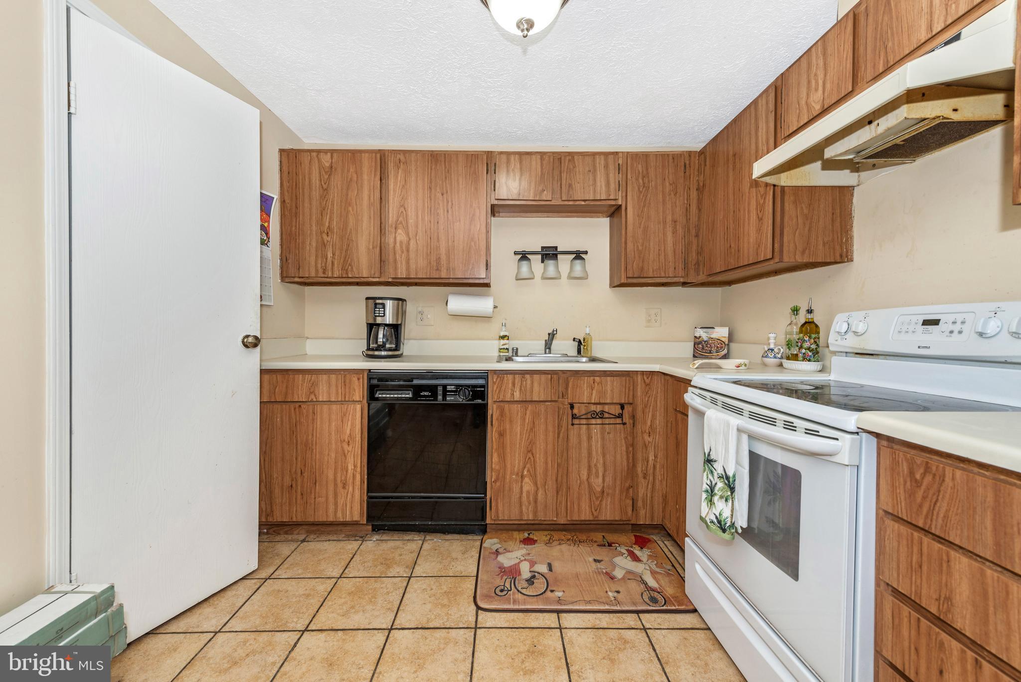 CHURCHILL TOWN SECTOR - Residential