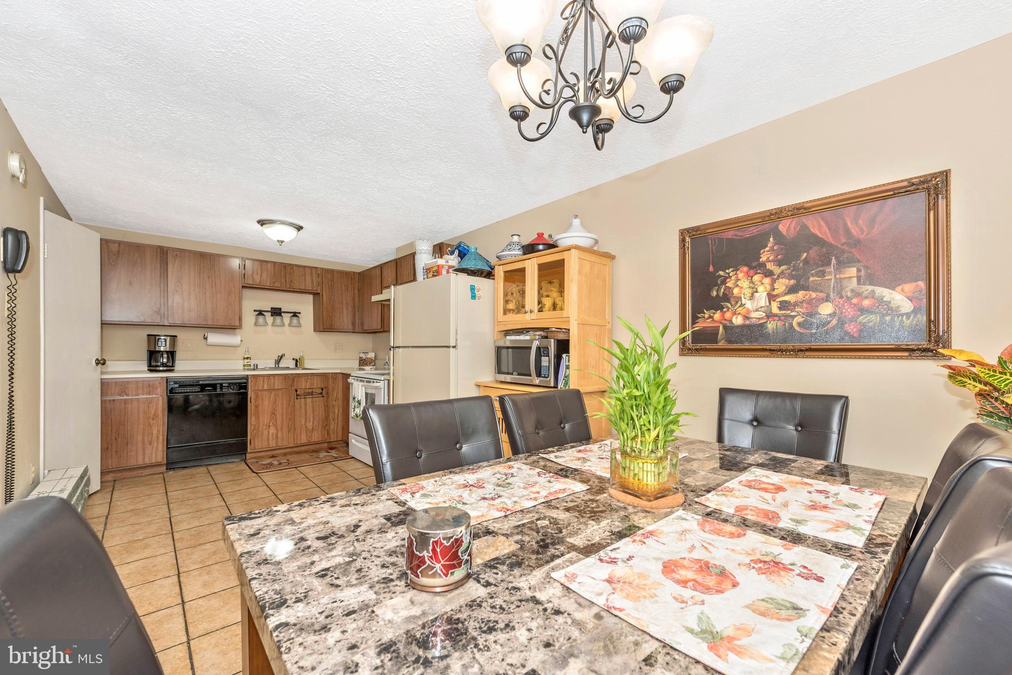 CHURCHILL TOWN SECTOR - Residential