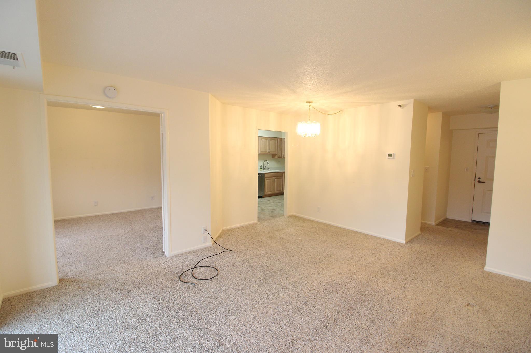 1600 N OAK STREET 1229