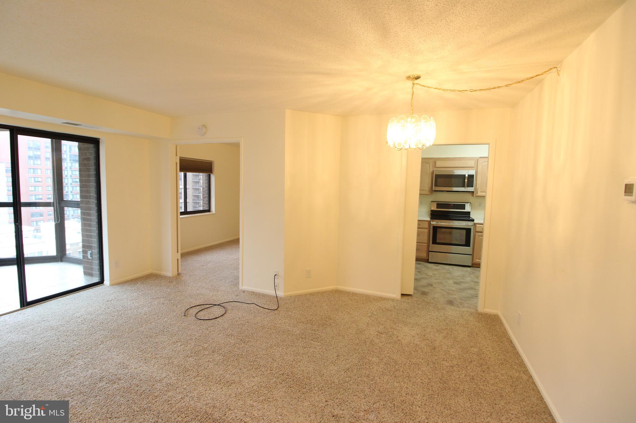 1600 N OAK STREET 1229