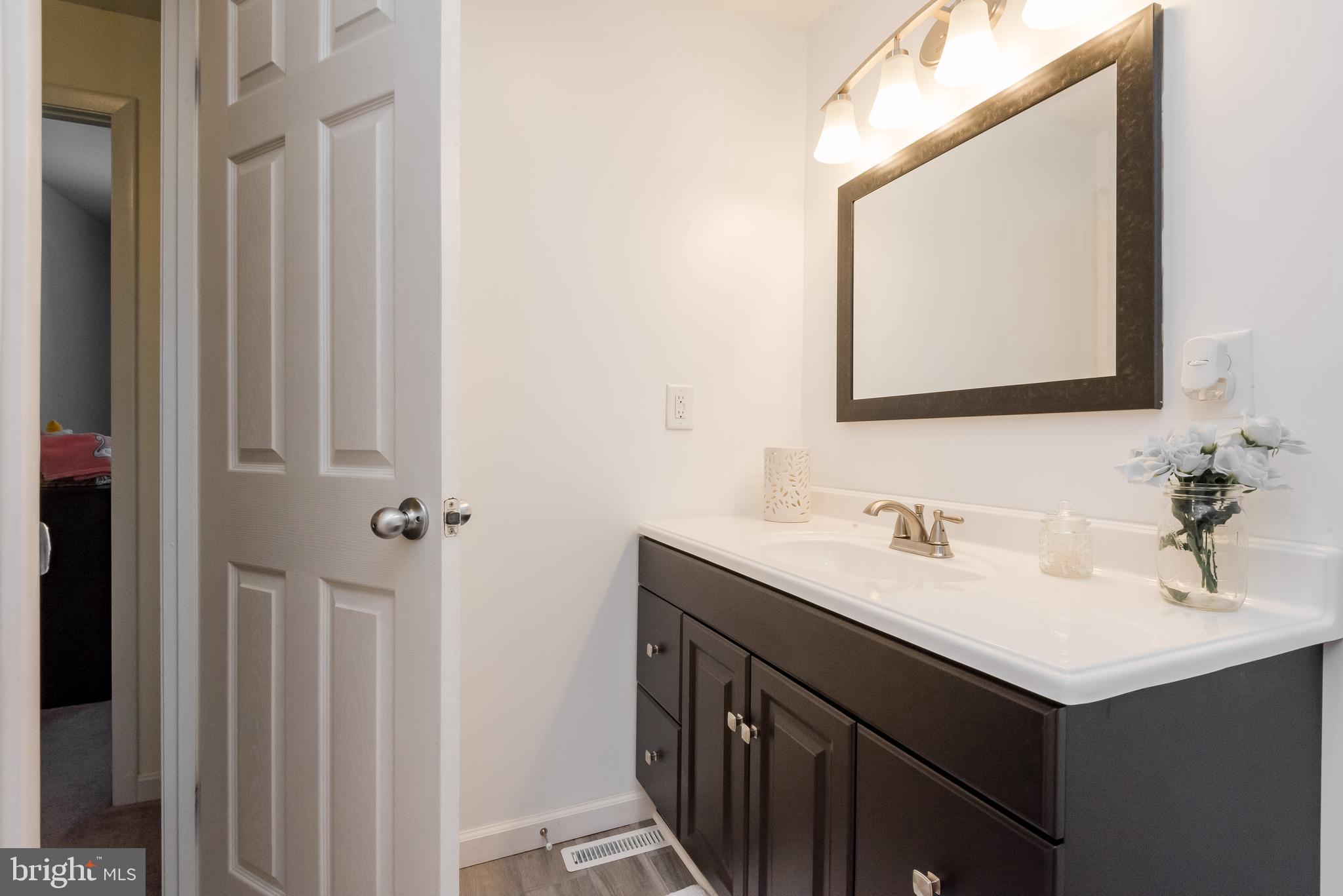 ELIZABETHS LANDING - Residential