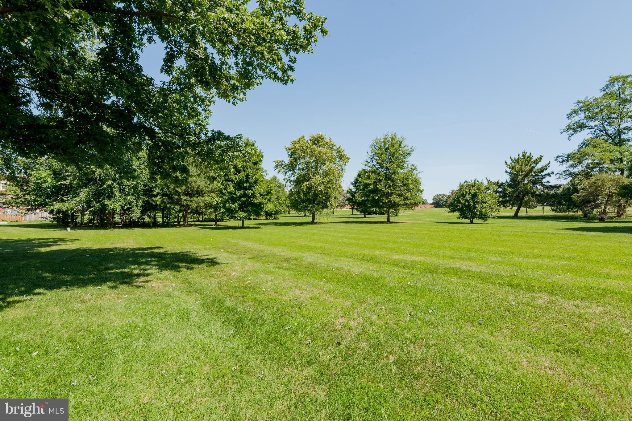 ELIZABETHS LANDING - Residential