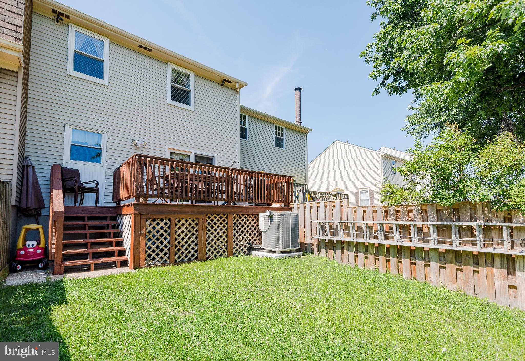 ELIZABETHS LANDING - Residential