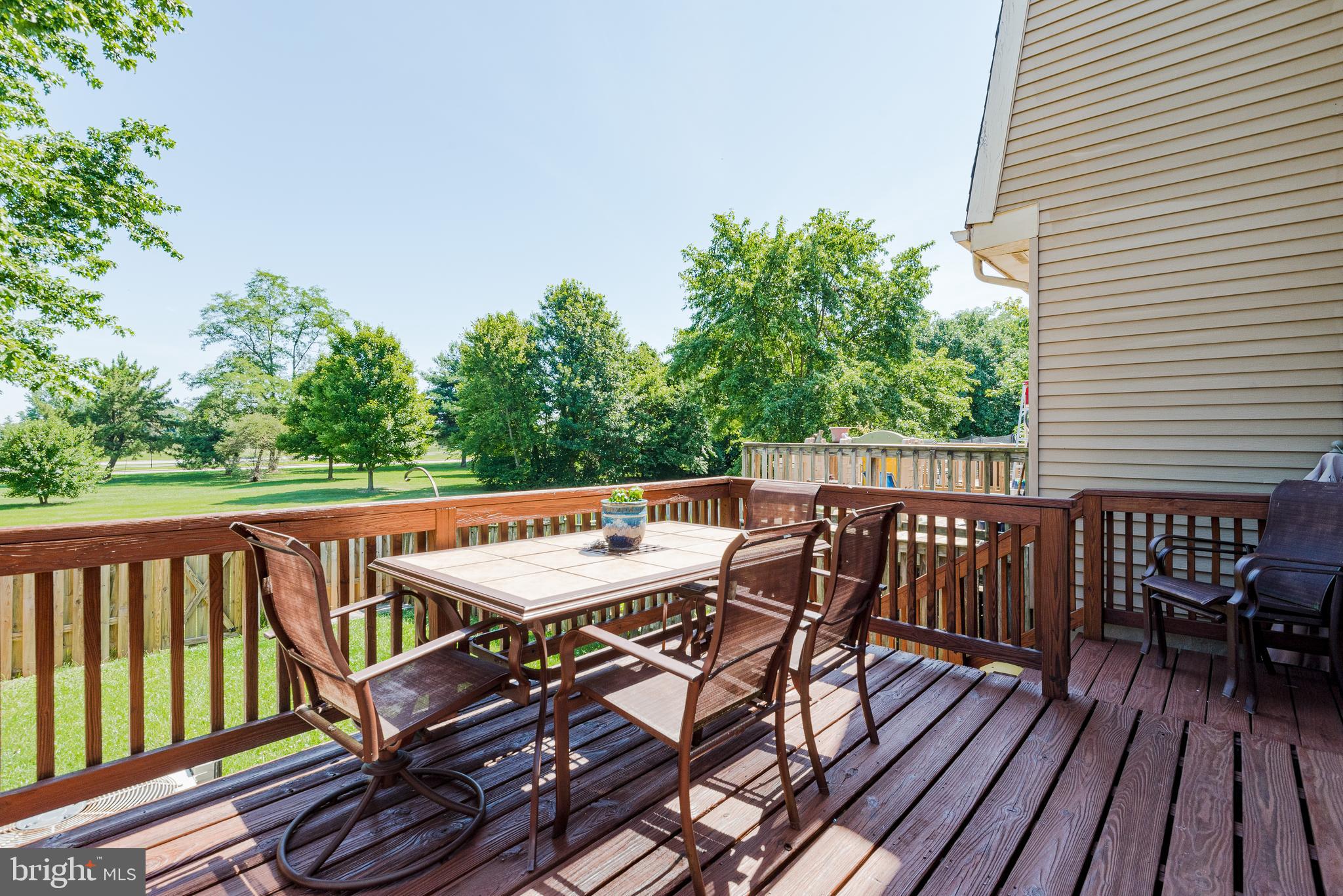 ELIZABETHS LANDING - Residential