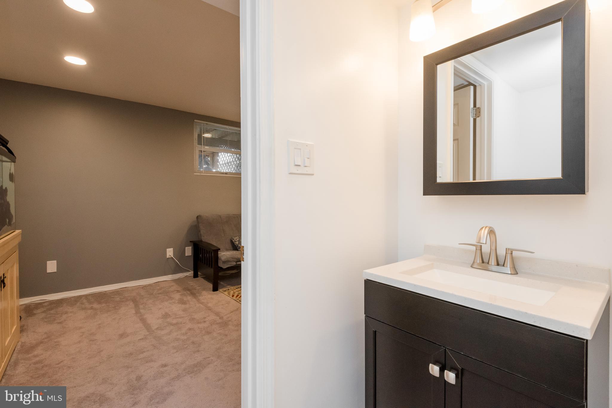 ELIZABETHS LANDING - Residential