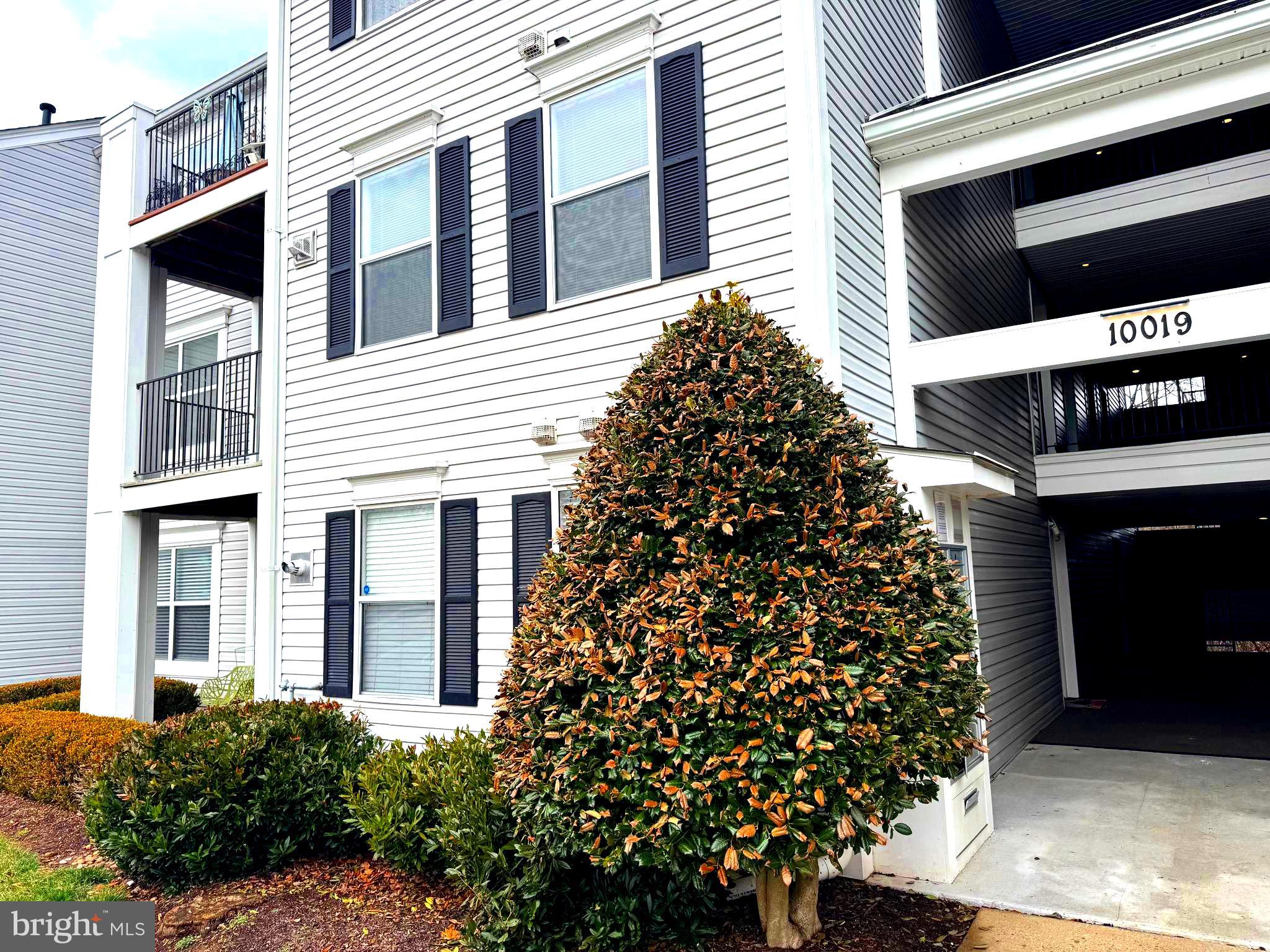 10019 VANDERBILT UNIT 7