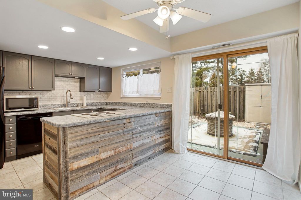 Photo of 217 Oberlin Terrace #19-B, LANSDALE, PA 19446 (MLS # PAMC2163596)